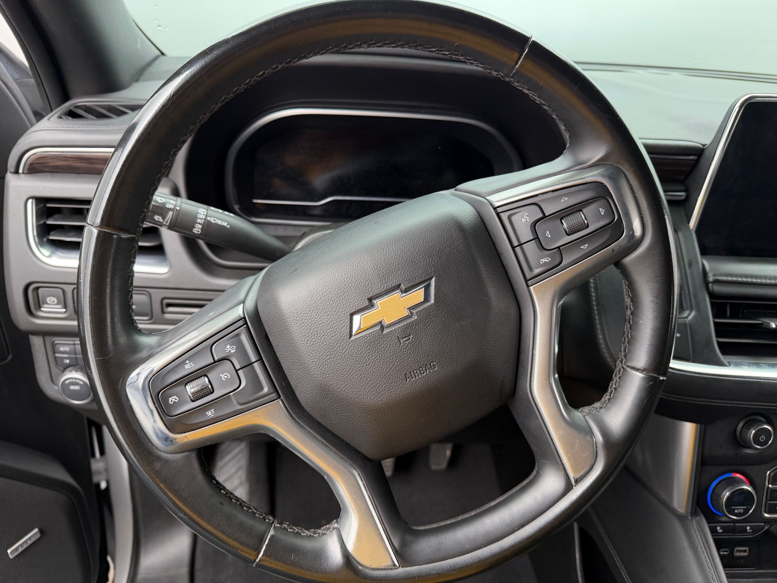 Thumbnail: 2023 Chevrolet Tahoe - 4