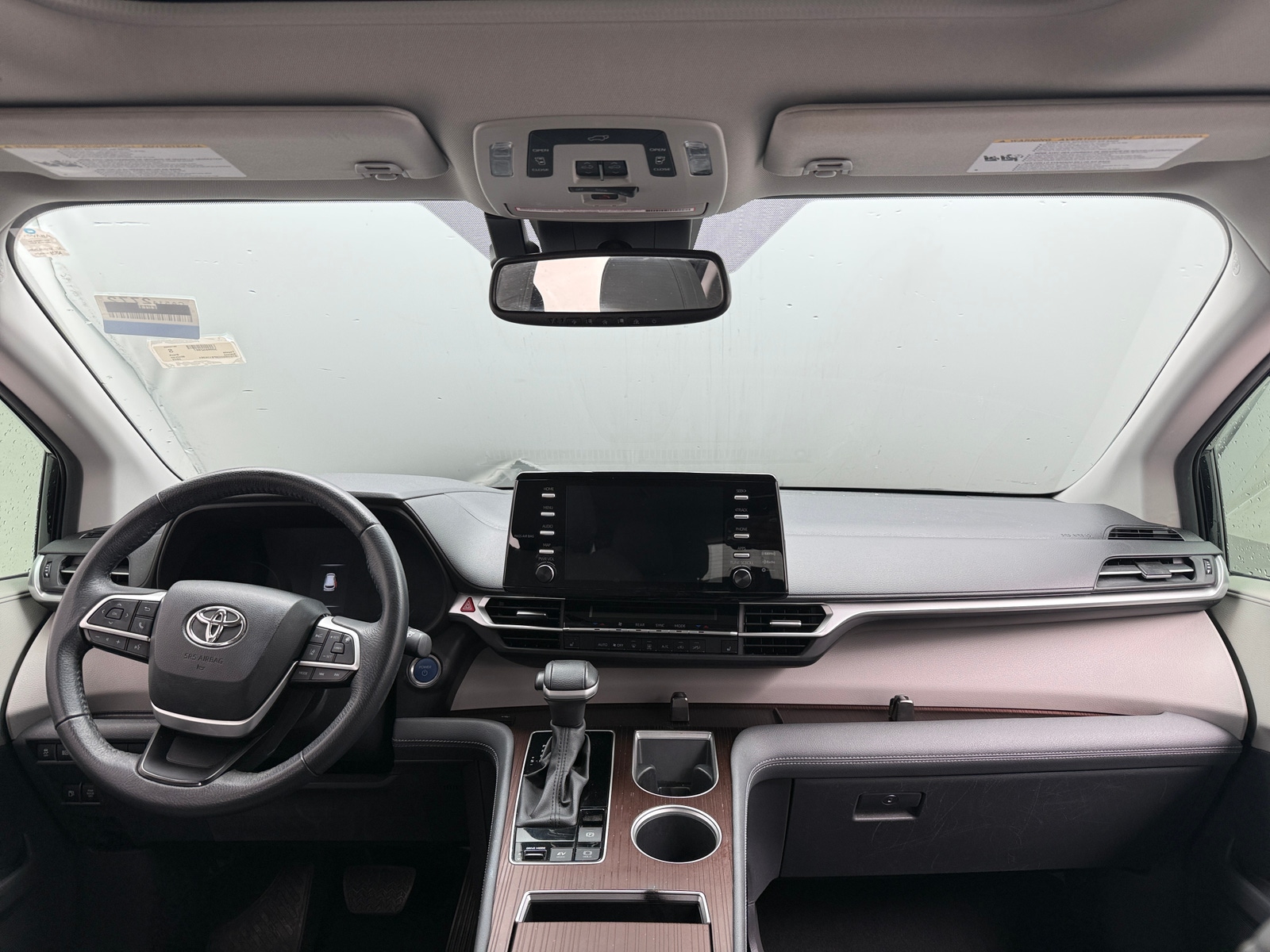 Thumbnail: 2023 Toyota Sienna - 2