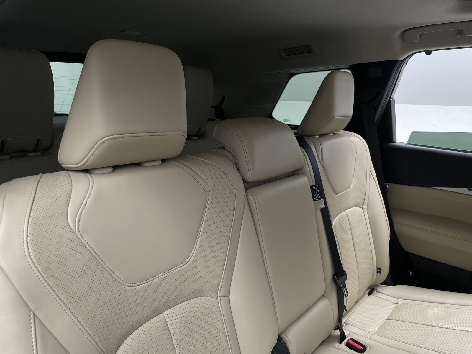 Thumbnail: 2022 INFINITI QX60 - 5