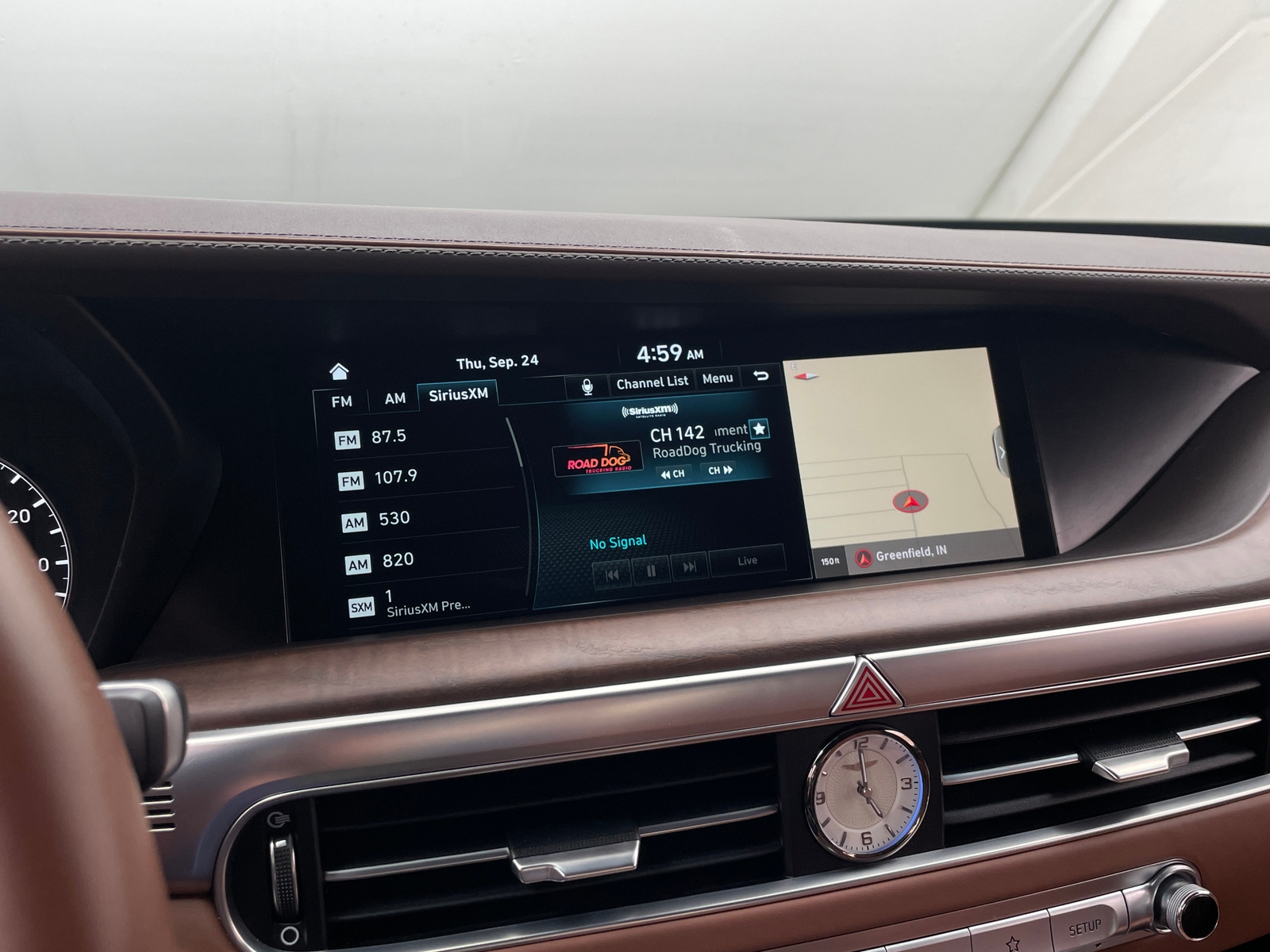 Thumbnail: 2022 Genesis G90 - 3