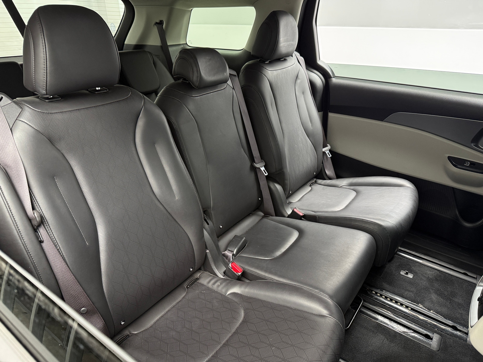 Thumbnail: 2024 Kia Carnival - 5