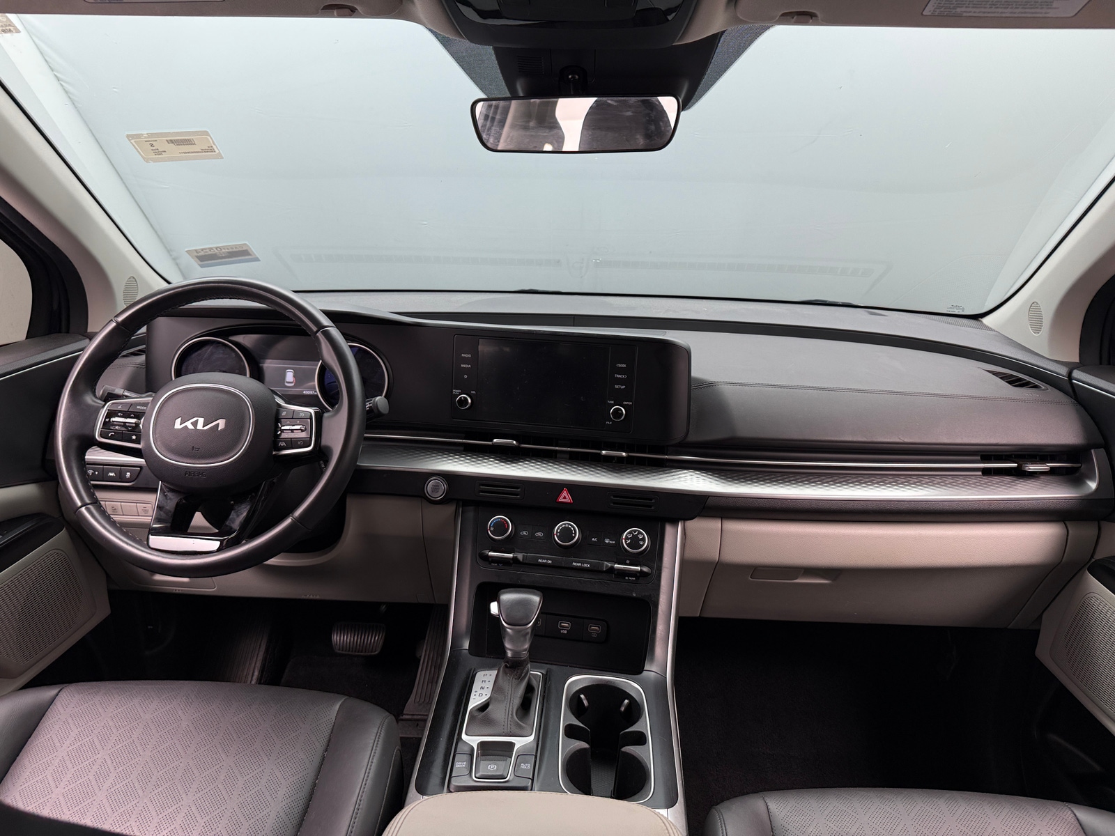Thumbnail: 2024 Kia Carnival - 2