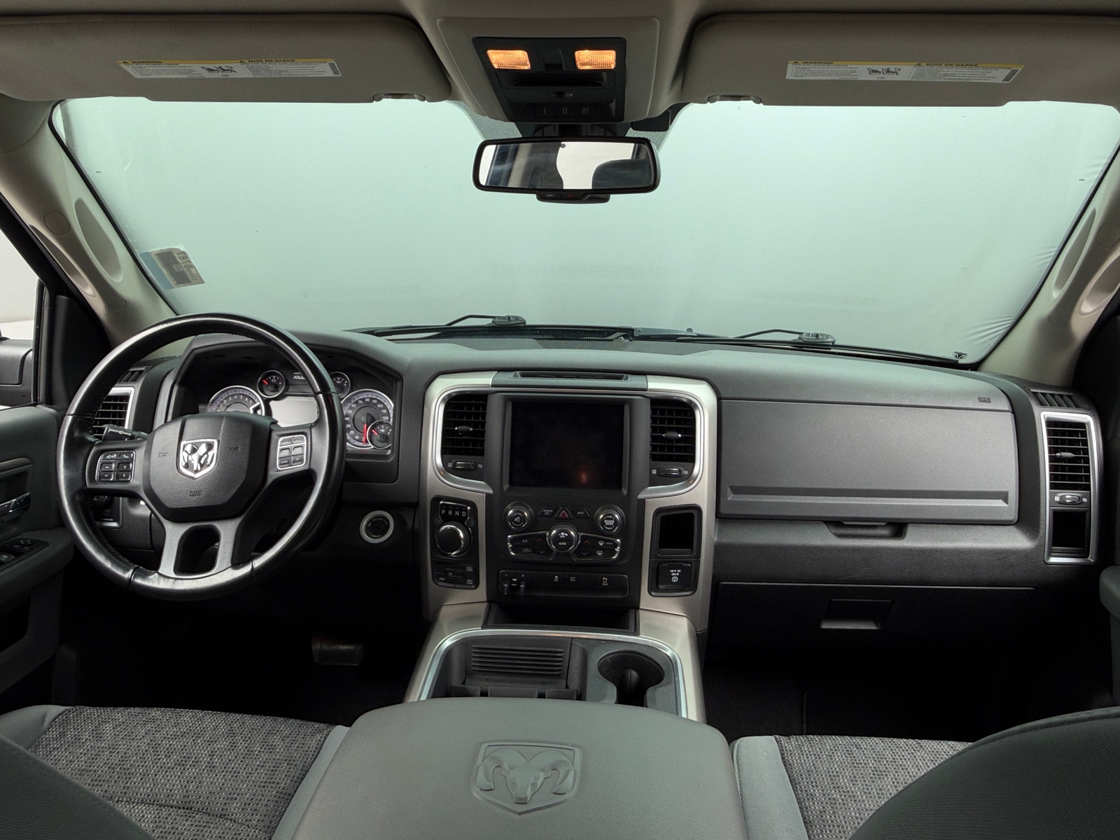 Thumbnail: 2020 RAM 1500 Classic - 3