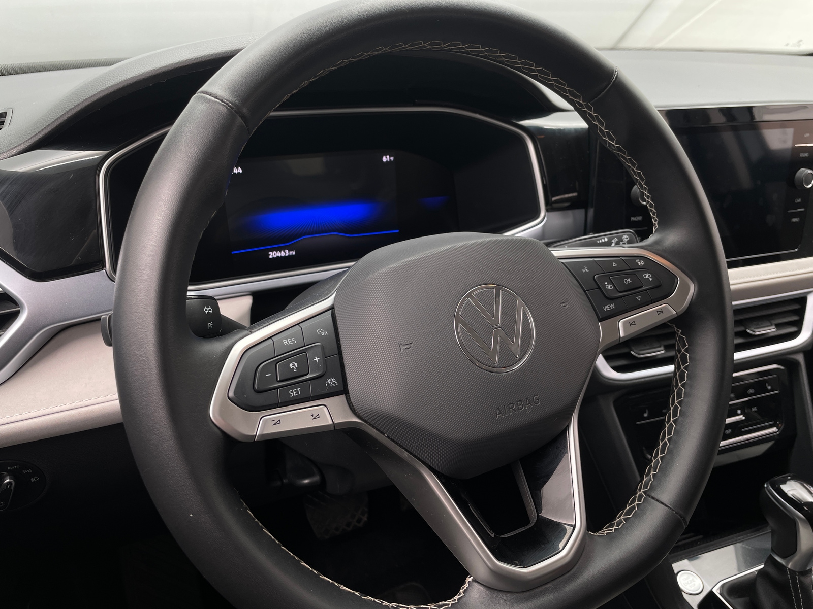 Thumbnail: 2025 Volkswagen Taos - 5