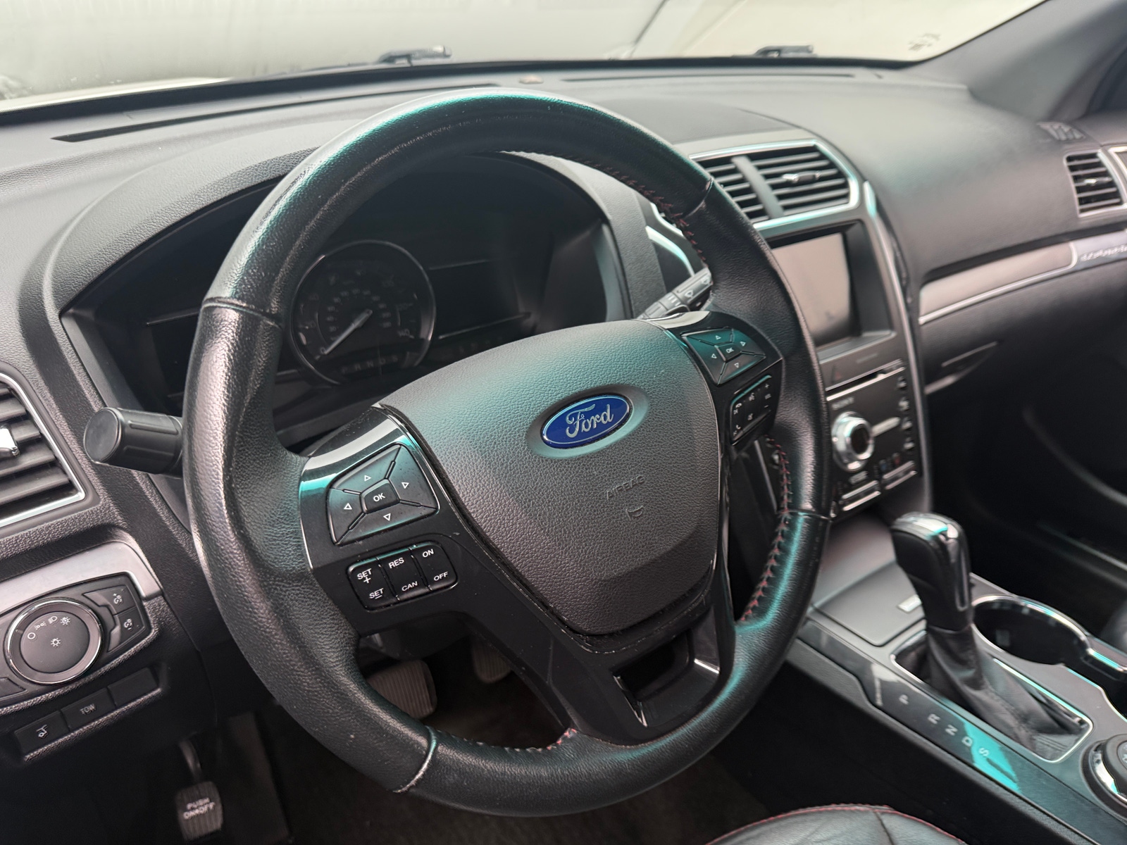 Thumbnail: 2017 Ford Explorer - 4