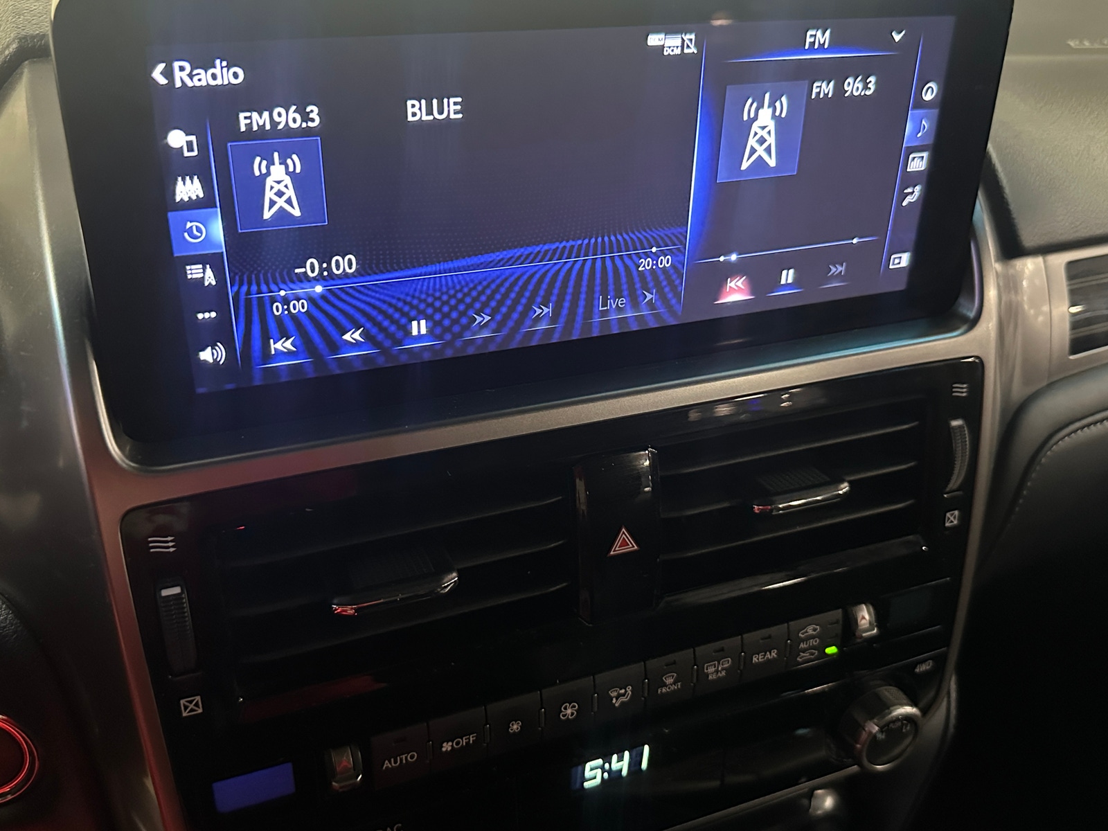 Thumbnail: 2023 Lexus GX - 4