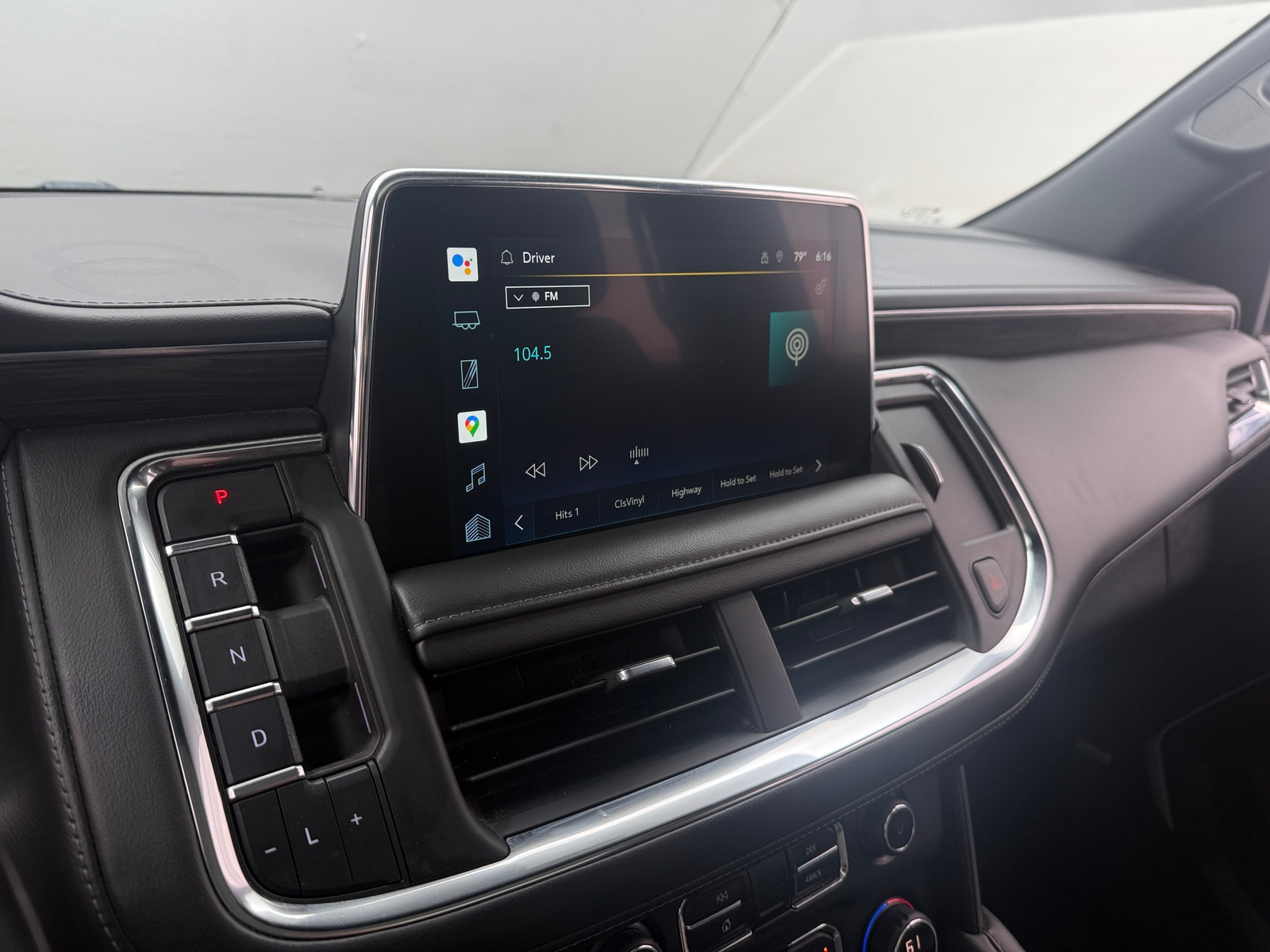 Thumbnail: 2022 Chevrolet Suburban - 3