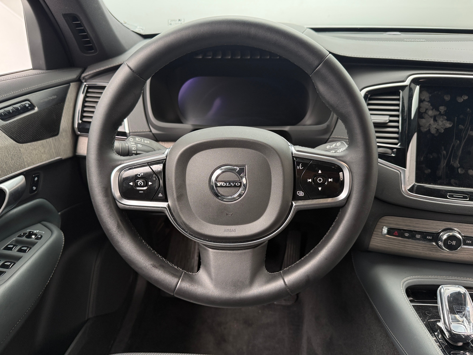 Thumbnail: 2023 Volvo XC90 - 4