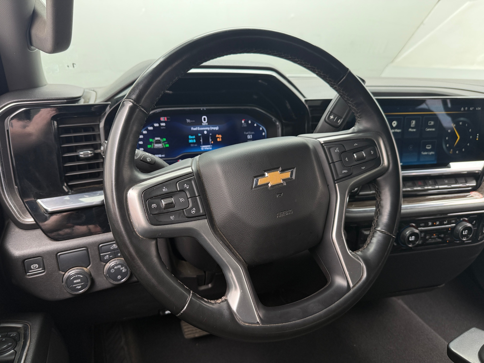 Thumbnail: 2025 Chevrolet Silverado 1500 - 5
