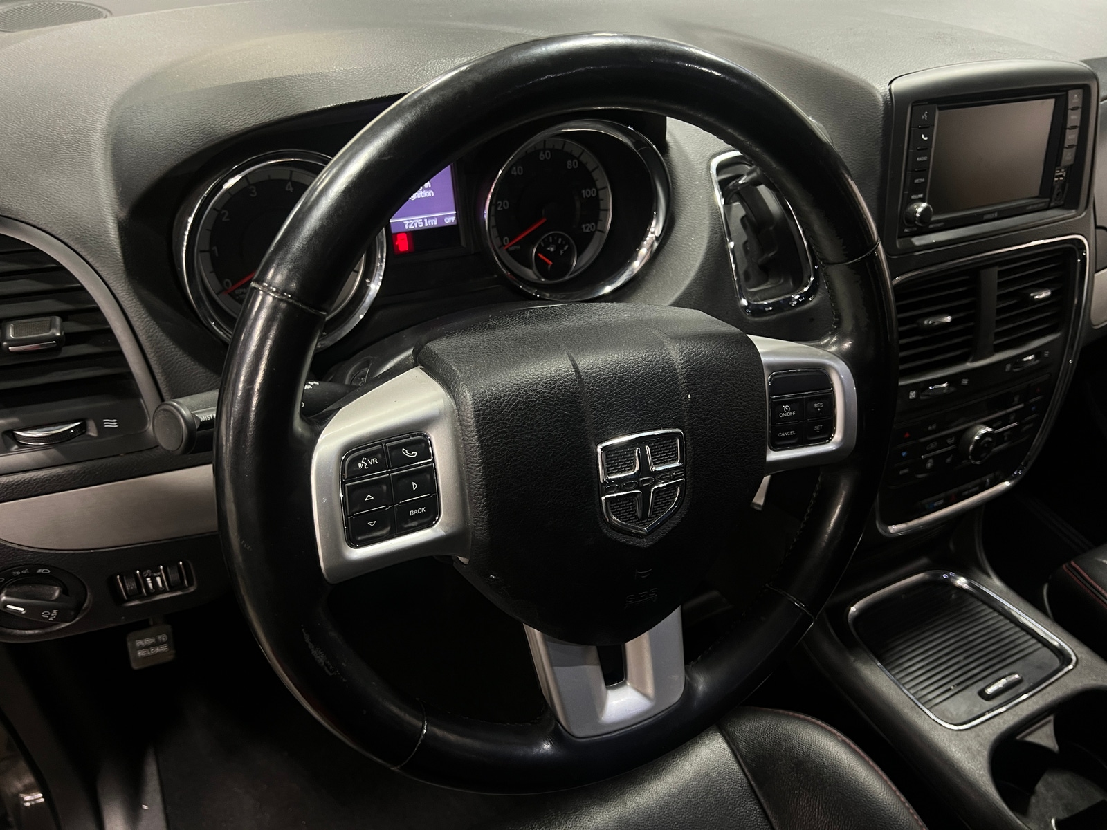 Thumbnail: 2019 Dodge Grand Caravan - 4