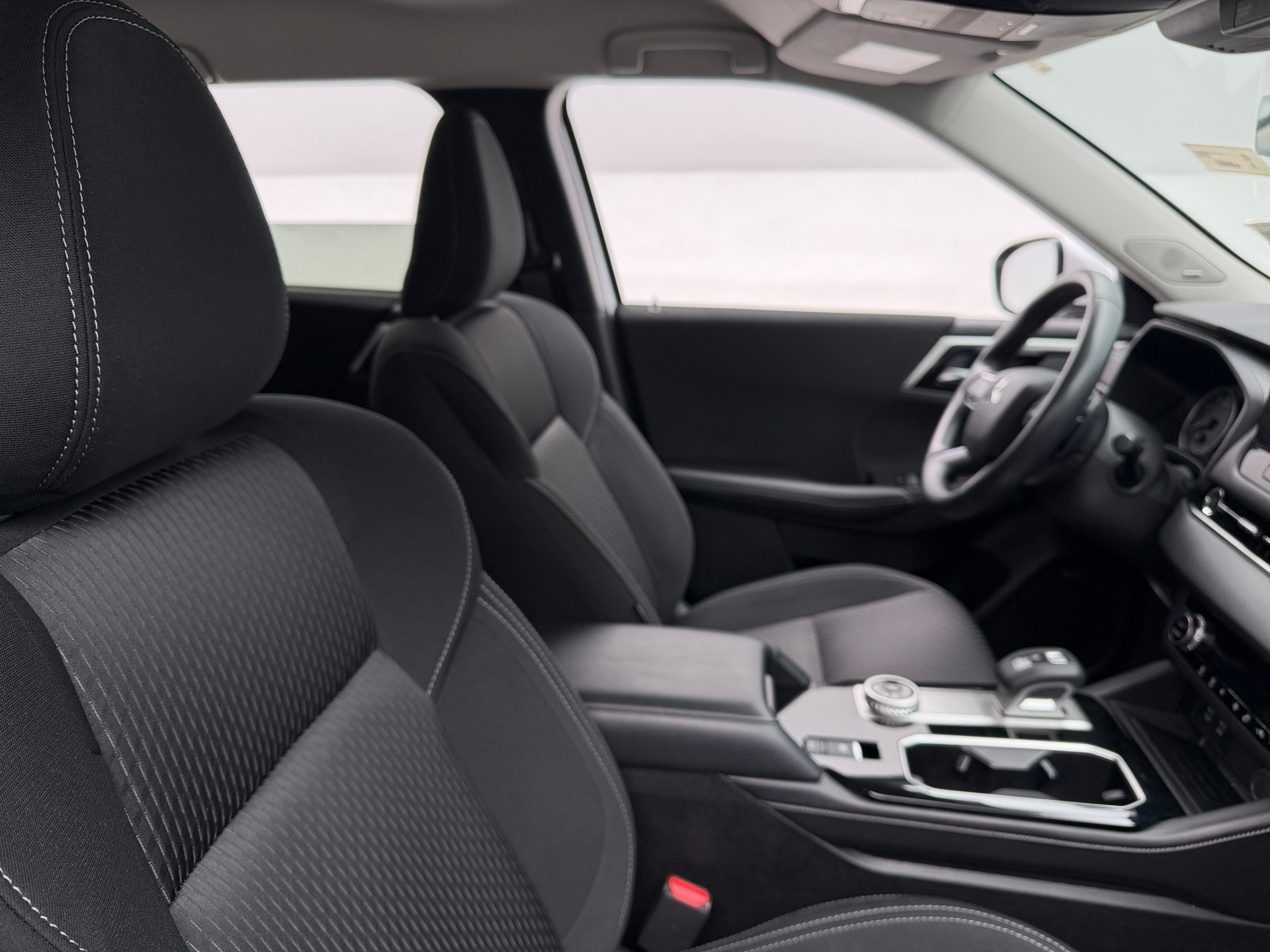 2025 Mitsubishi Outlander