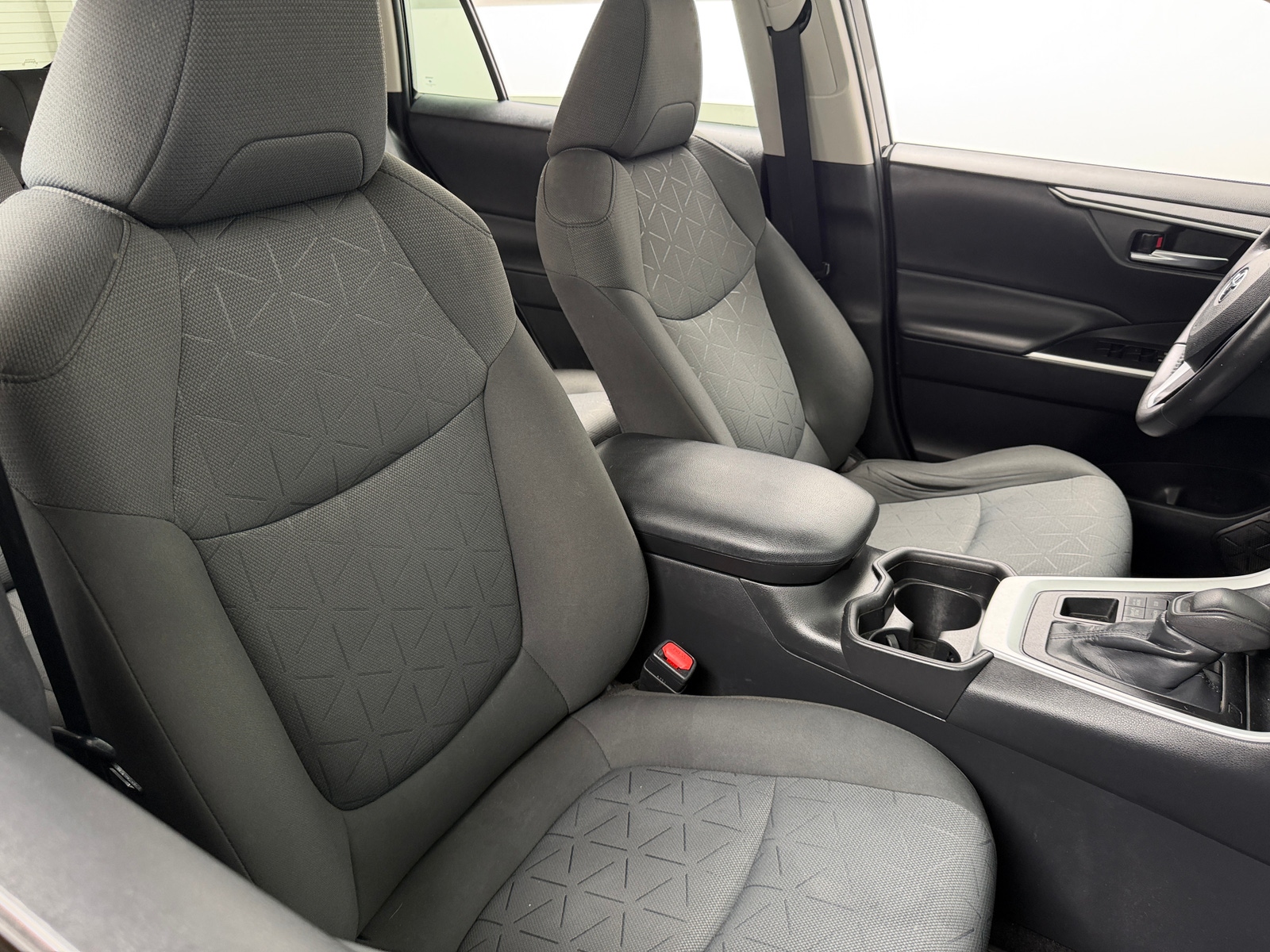 Thumbnail: 2021 Toyota RAV4 - 2