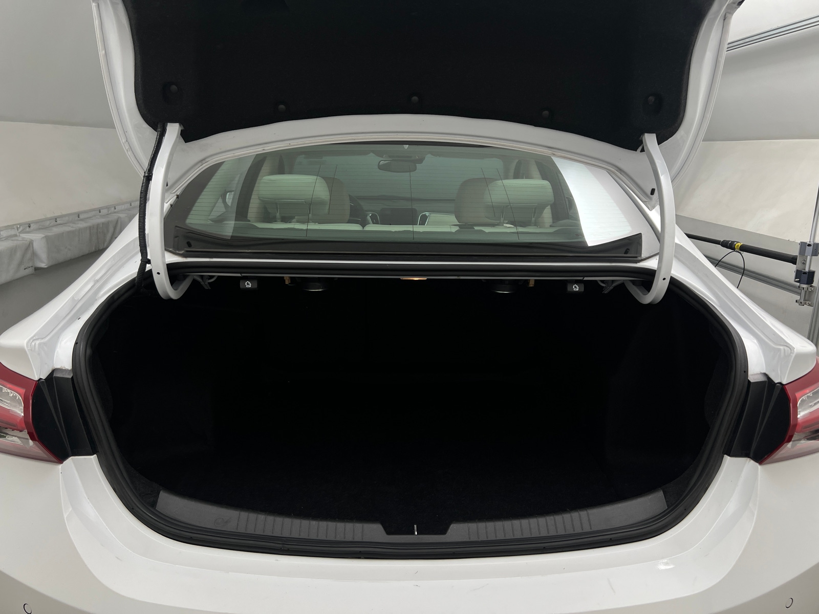 Thumbnail: 2024 Chevrolet Malibu - 6