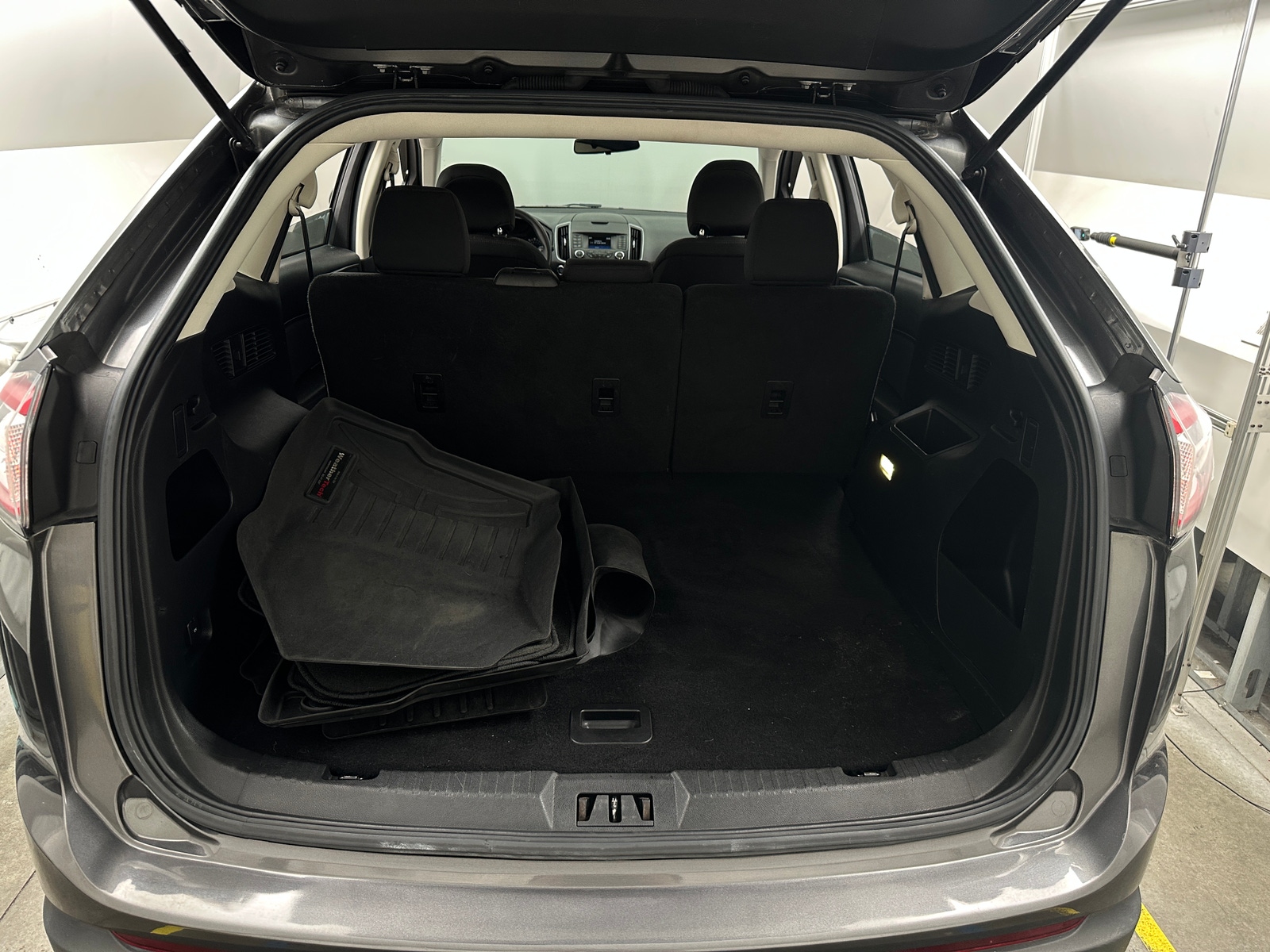 Thumbnail: 2016 Ford Edge - 7