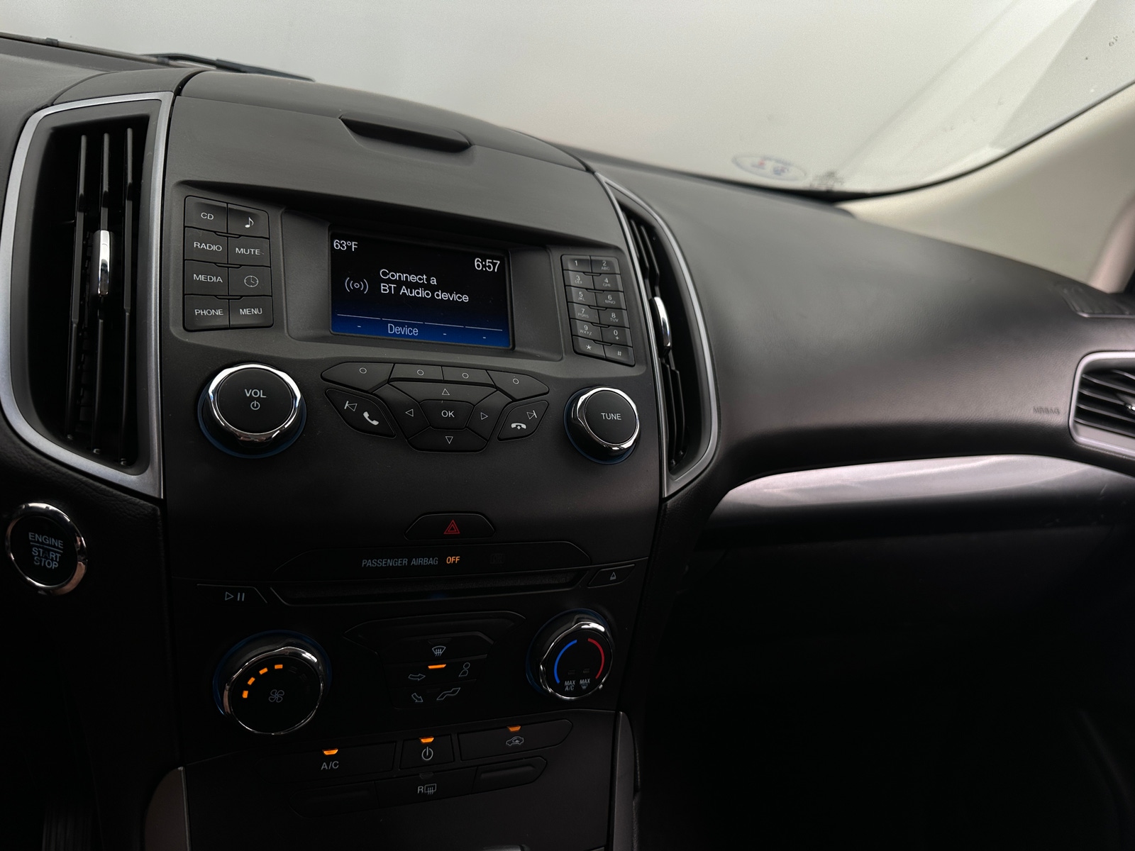 Thumbnail: 2016 Ford Edge - 4