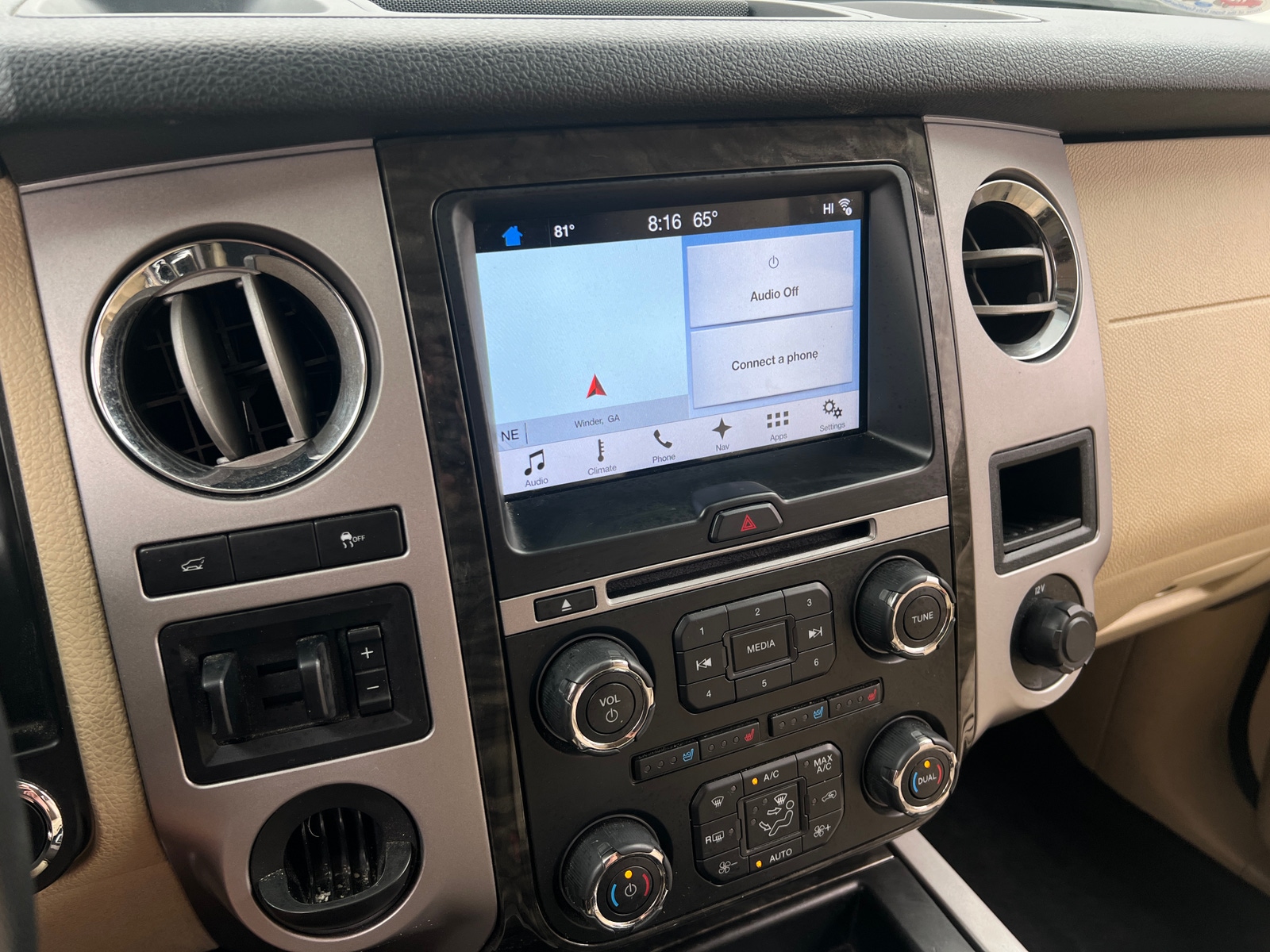 Thumbnail: 2017 Ford Expedition - 3
