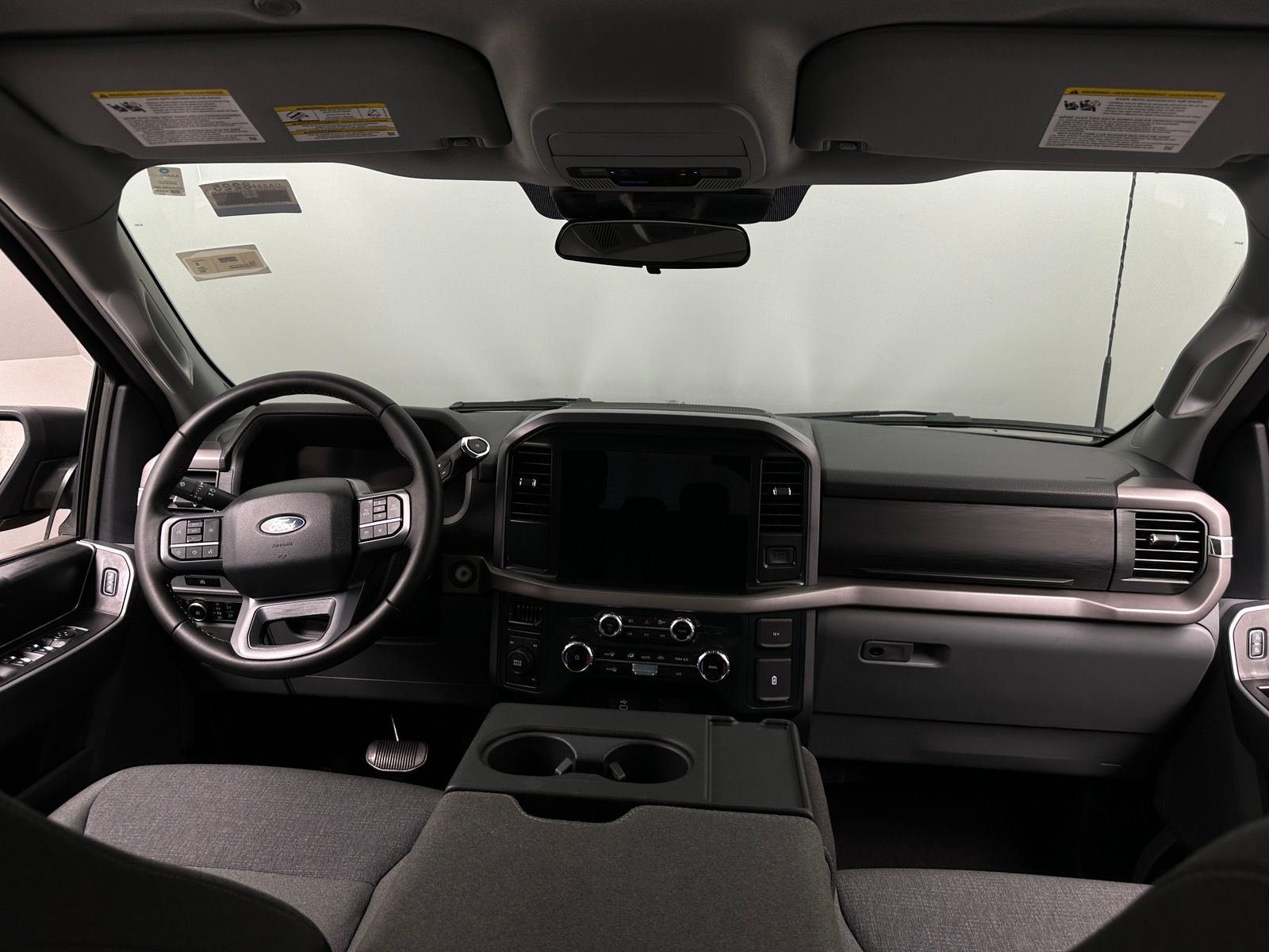 Thumbnail: 2025 Ford Econoline - 3