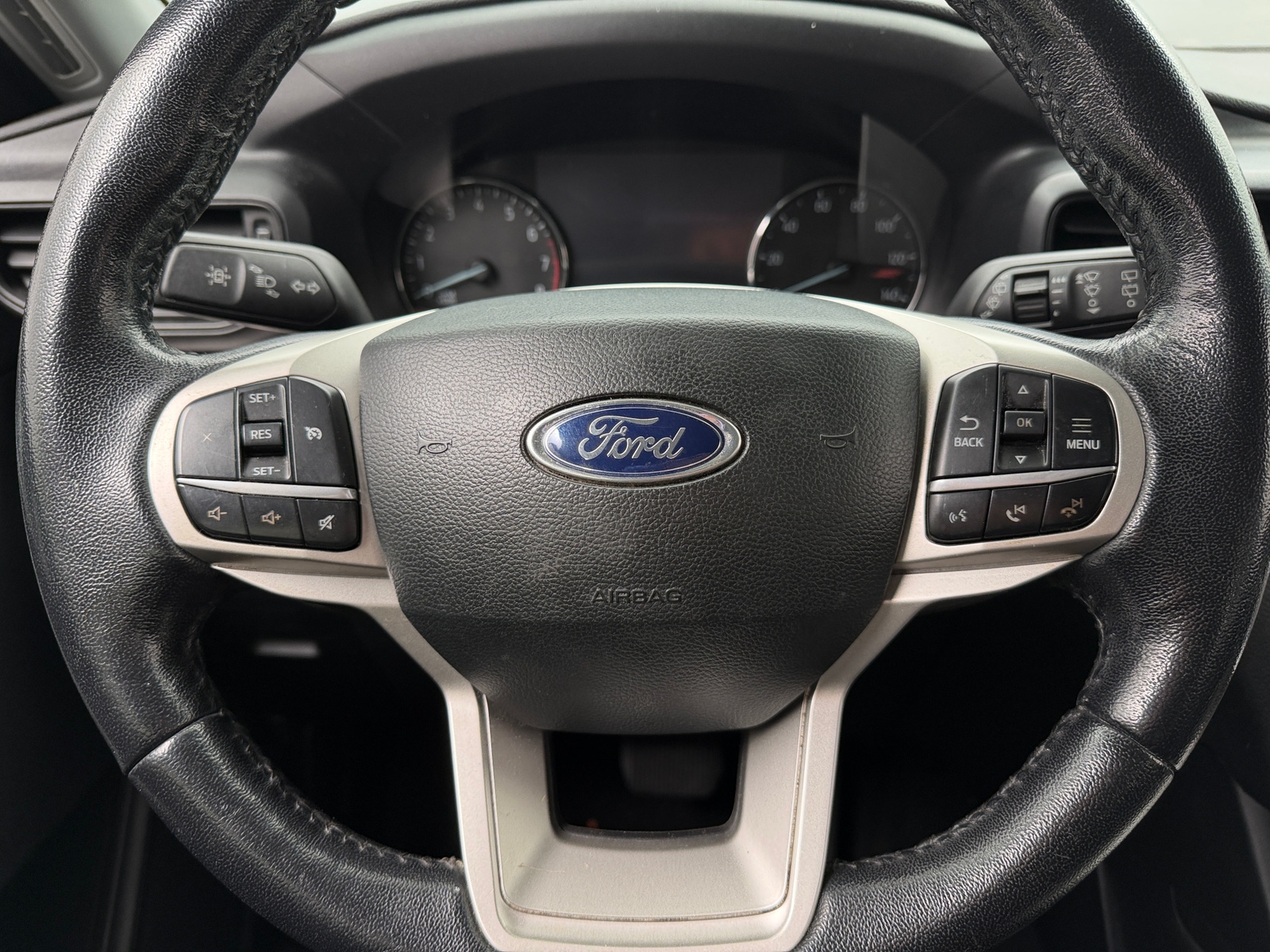 Thumbnail: 2022 Ford Explorer - 5