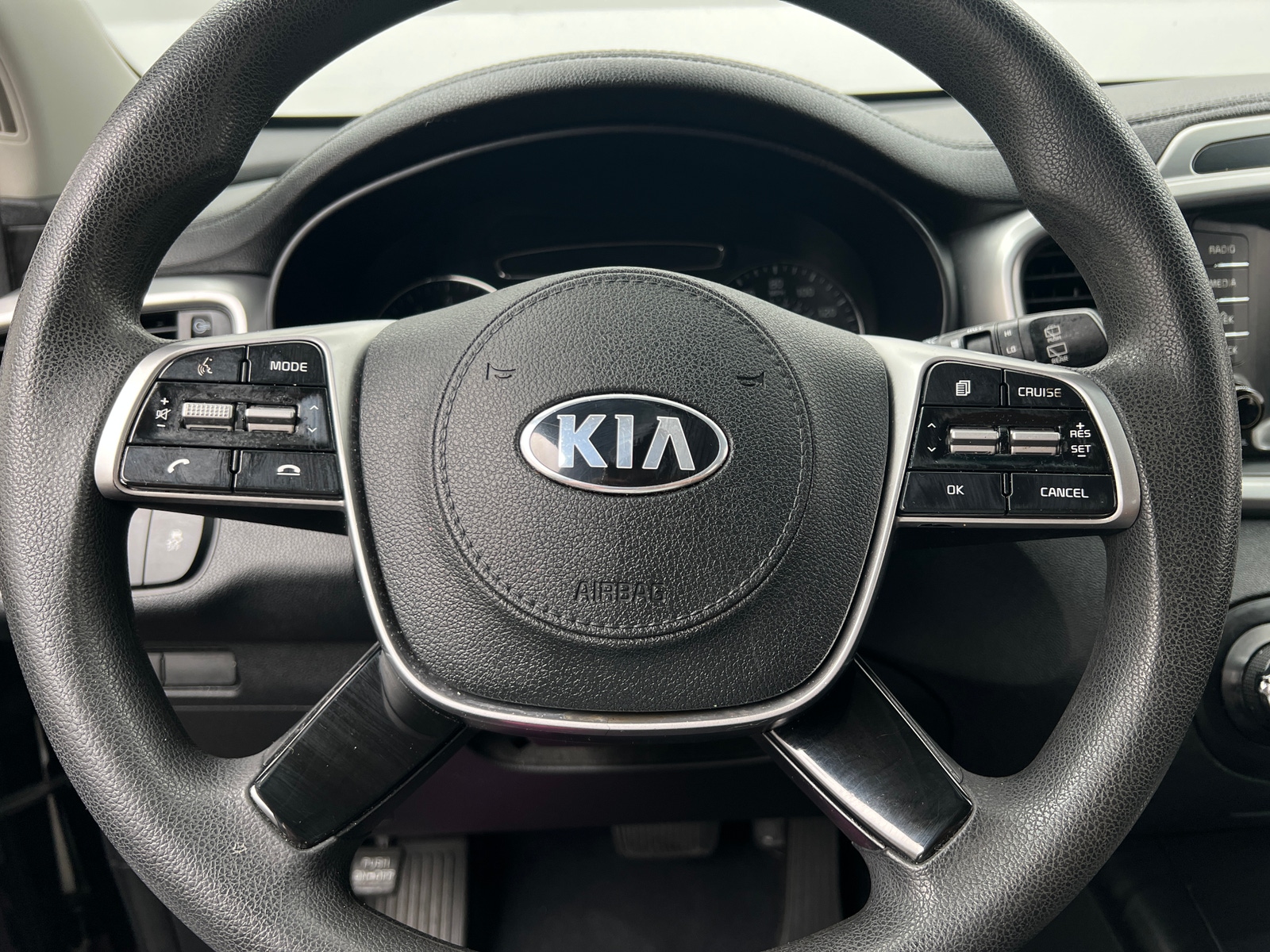 Thumbnail: 2020 Kia Sorento - 5