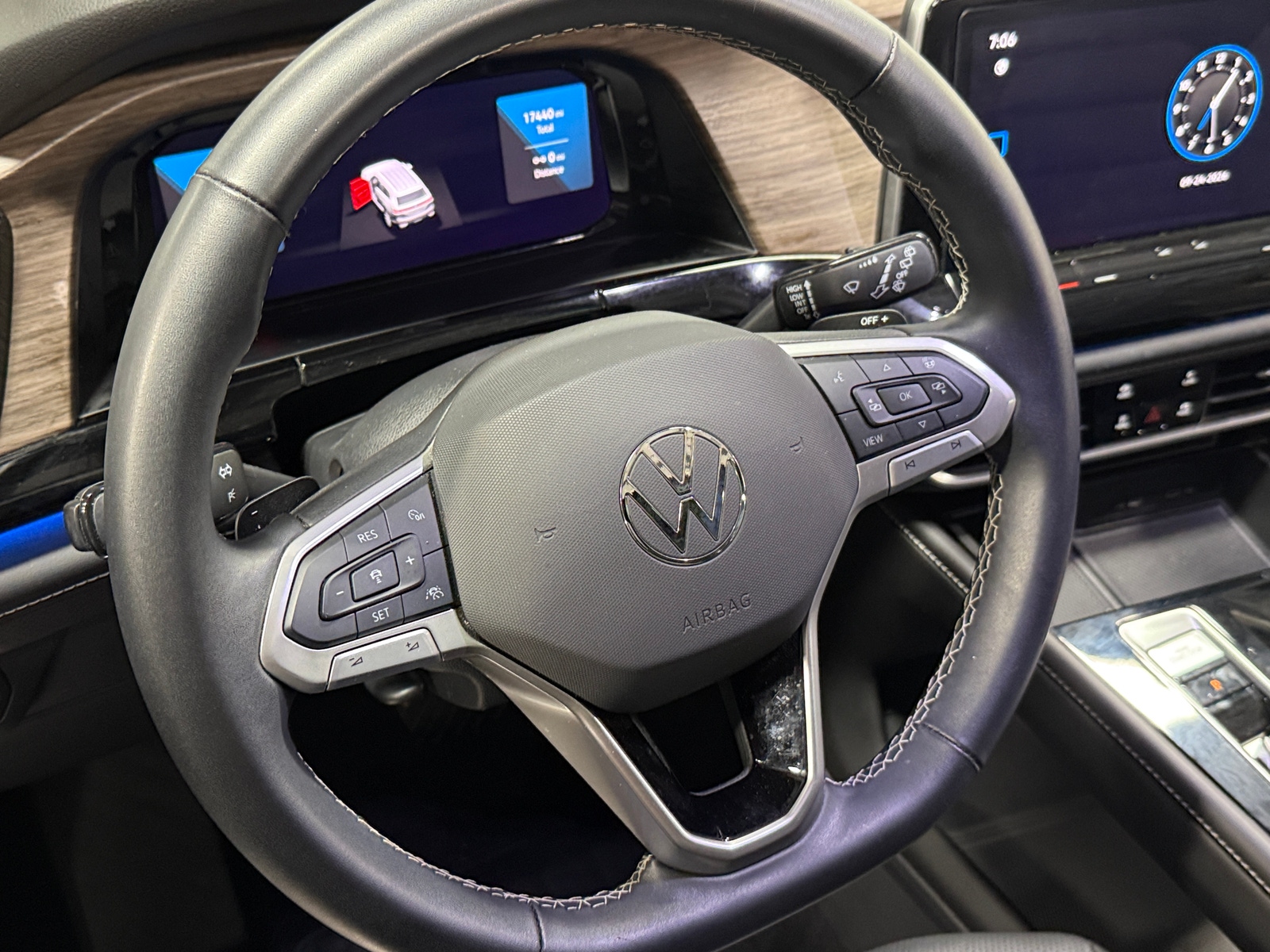 Thumbnail: 2024 Volkswagen Atlas - 4