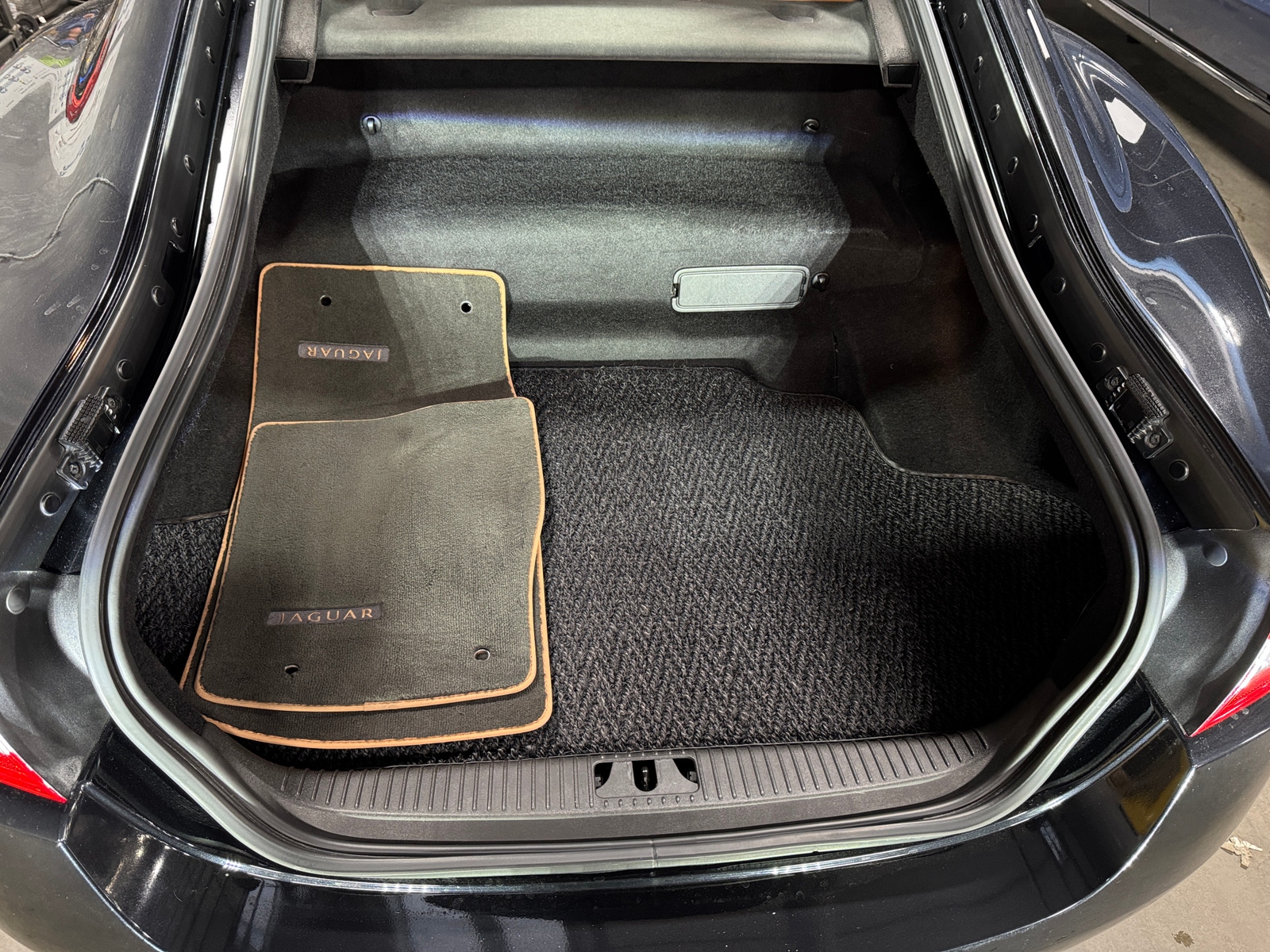 Thumbnail: 2012 Jaguar XK - 7