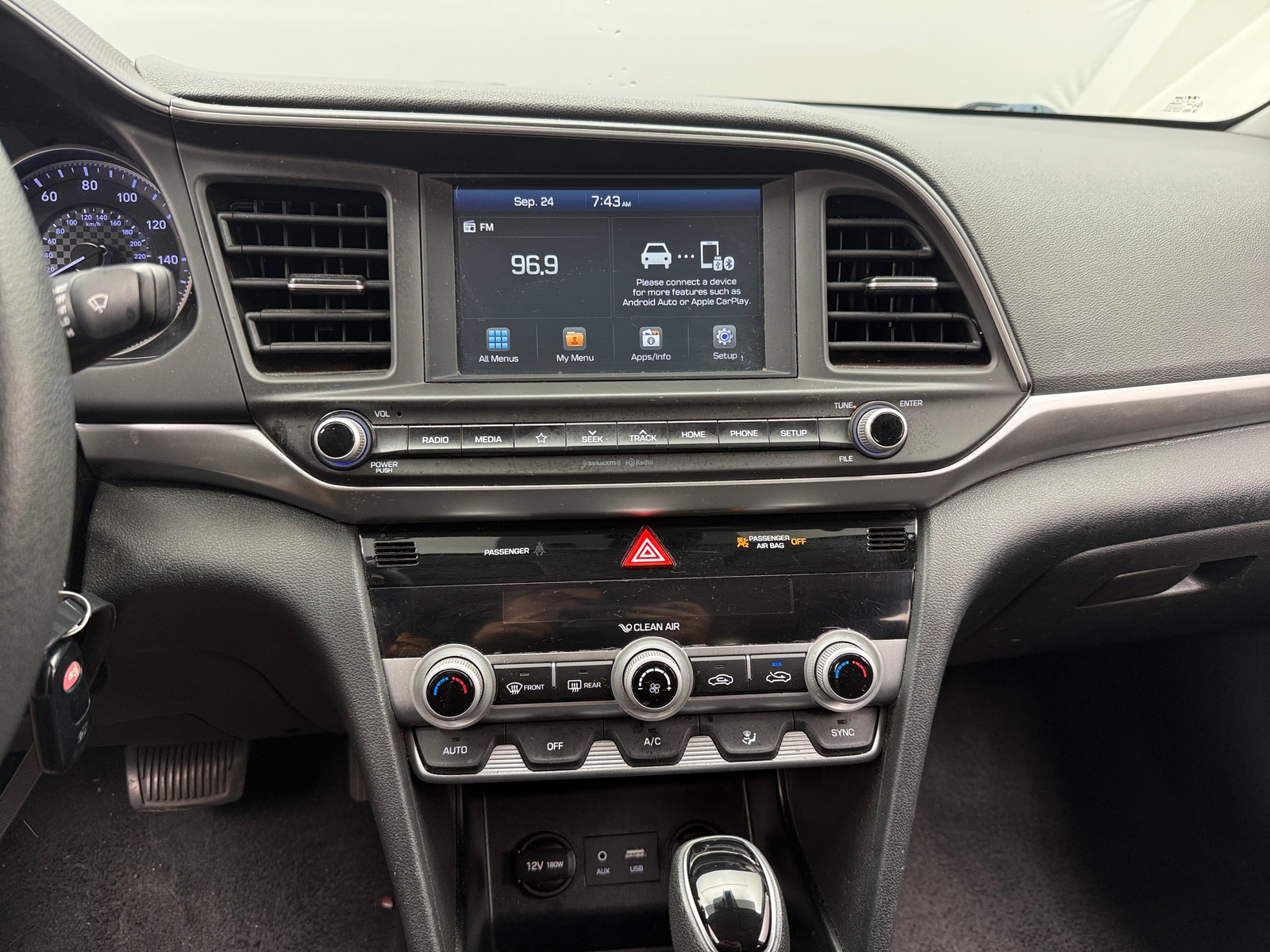 Thumbnail: 2020 Hyundai Elantra - 4