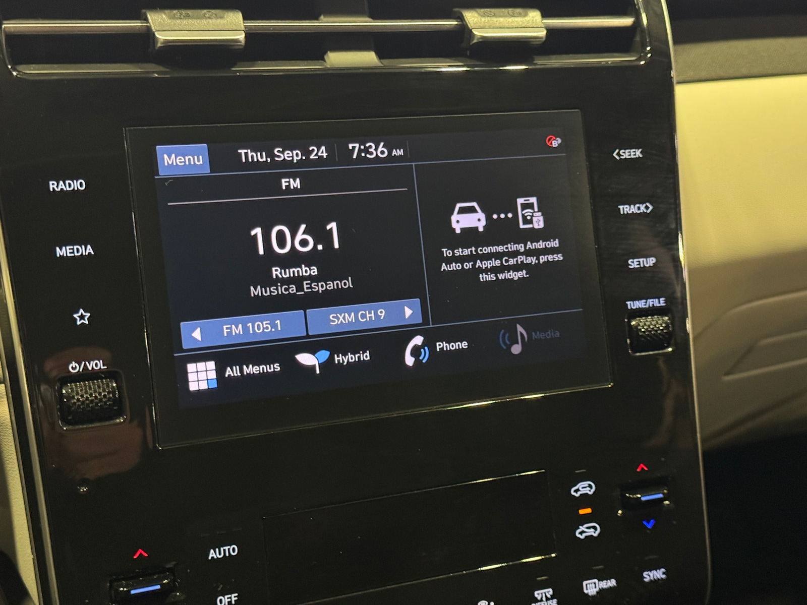 Thumbnail: 2022 Hyundai Tucson - 4