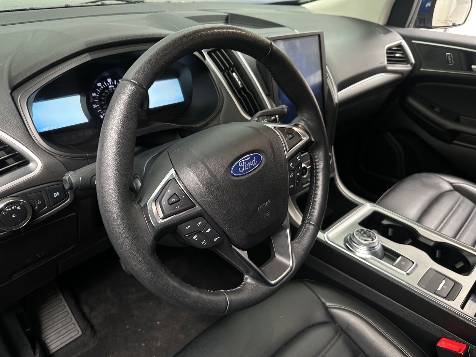 Thumbnail: 2022 Ford Edge - 4