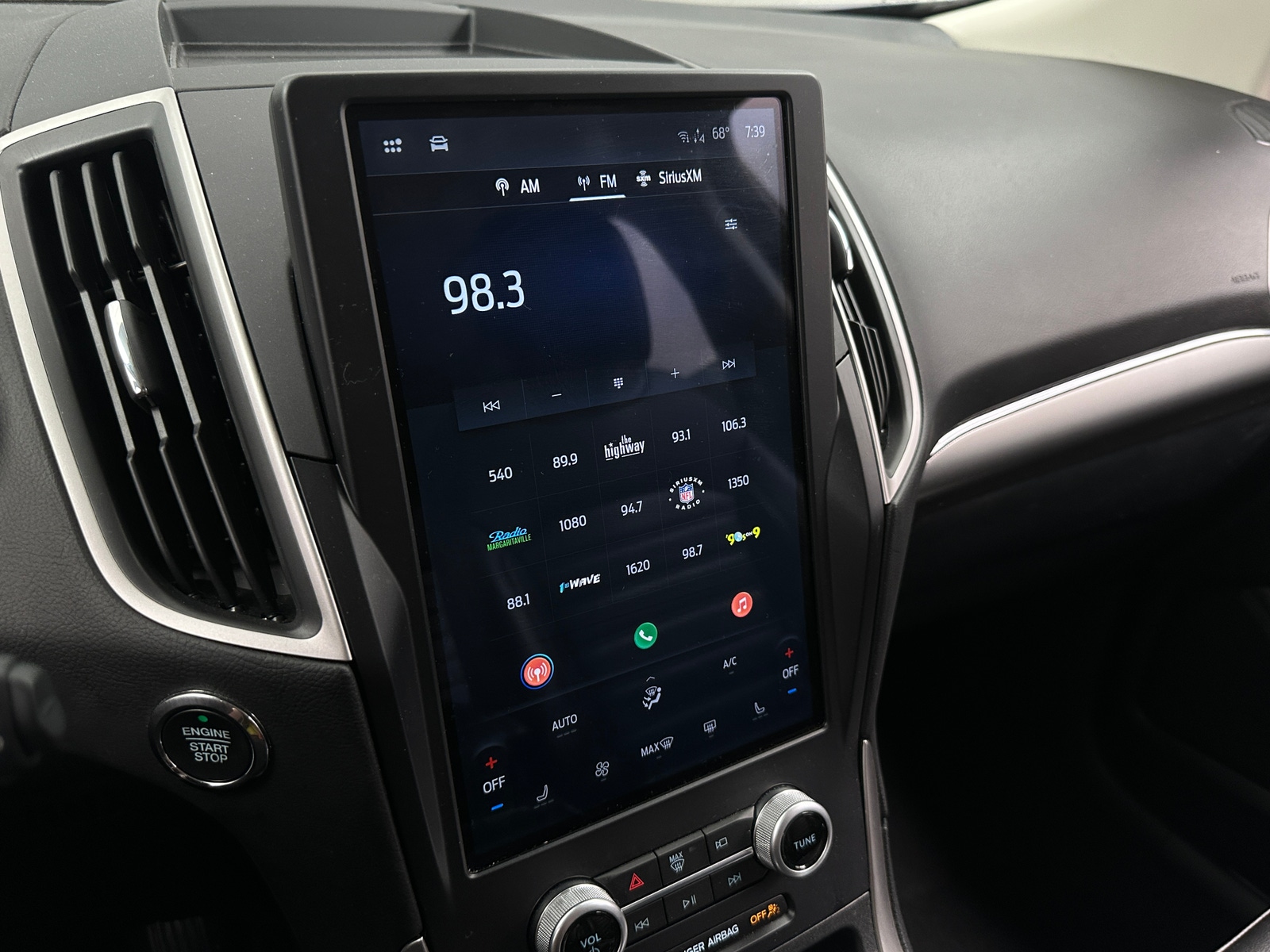 Thumbnail: 2022 Ford Edge - 3