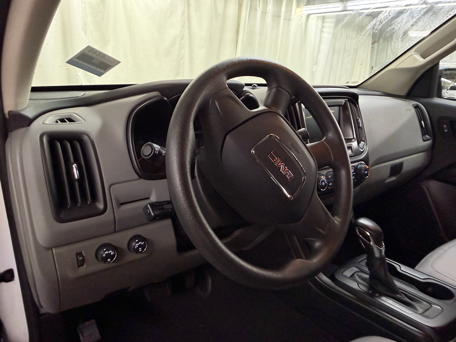 Thumbnail: 2022 GMC Canyon - 3