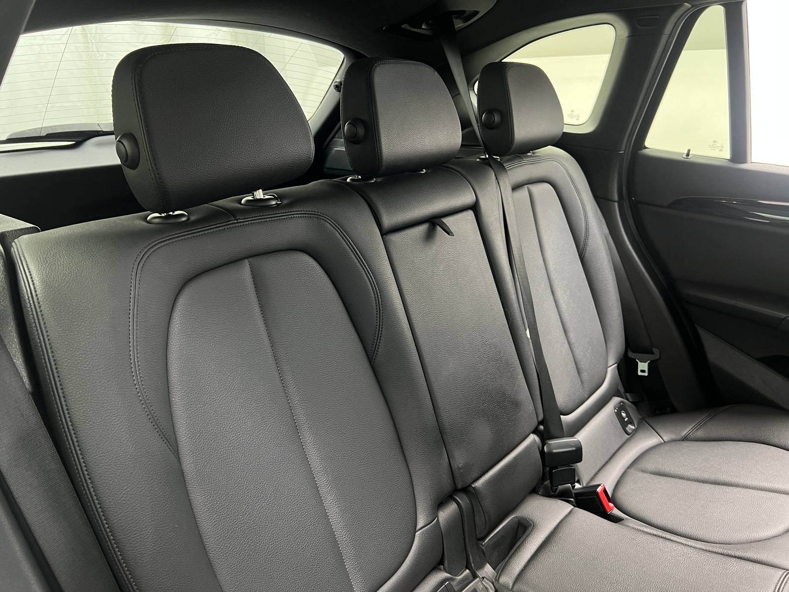 Thumbnail: 2019 BMW X1 - 6
