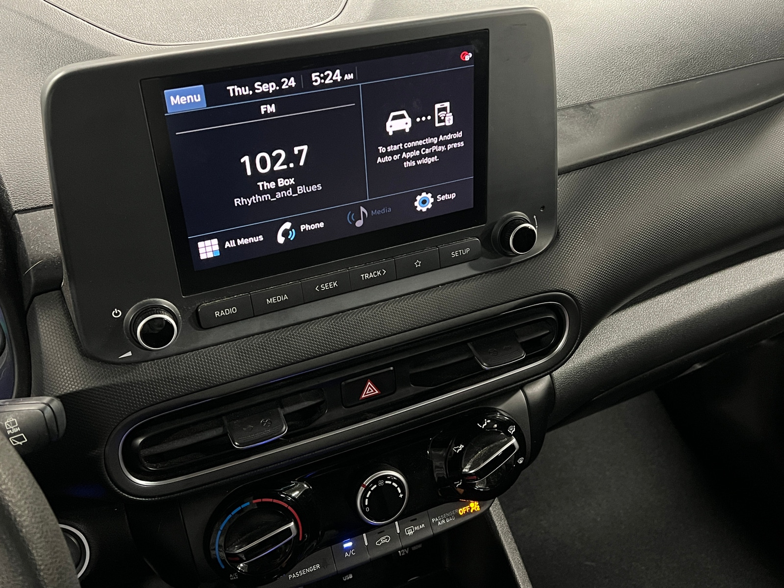 Thumbnail: 2023 Hyundai Kona - 4