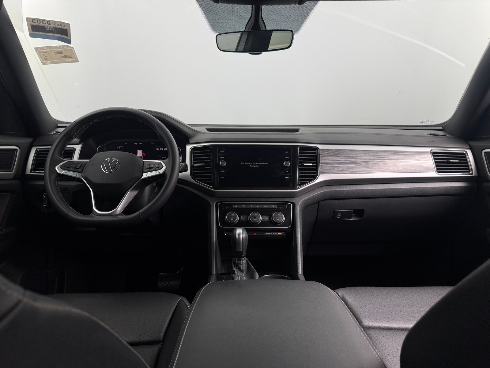 Thumbnail: 2023 Volkswagen Atlas - 3
