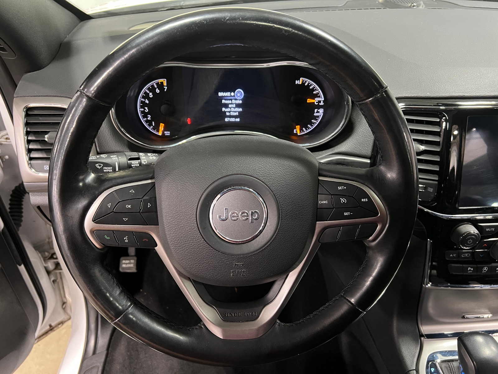 Thumbnail: 2019 Jeep Grand Cherokee - 4