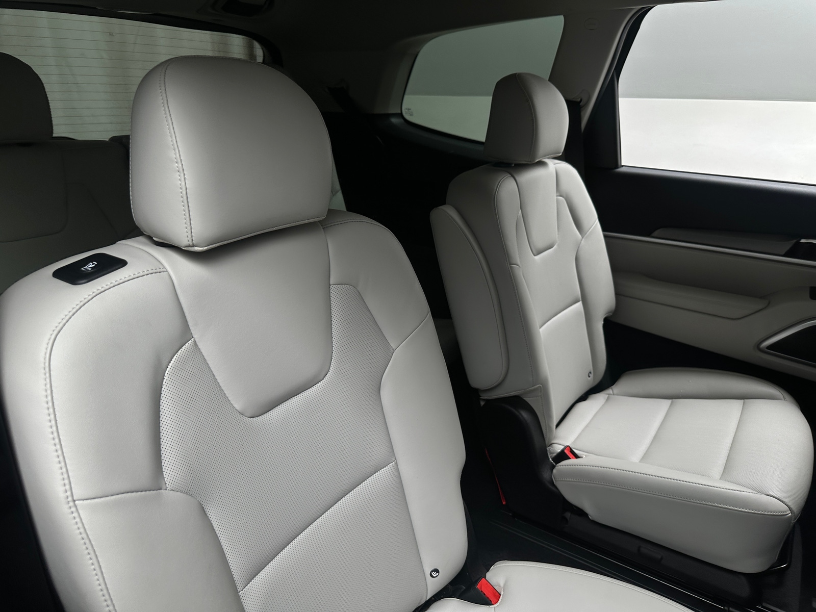 Thumbnail: 2022 Kia Telluride - 5