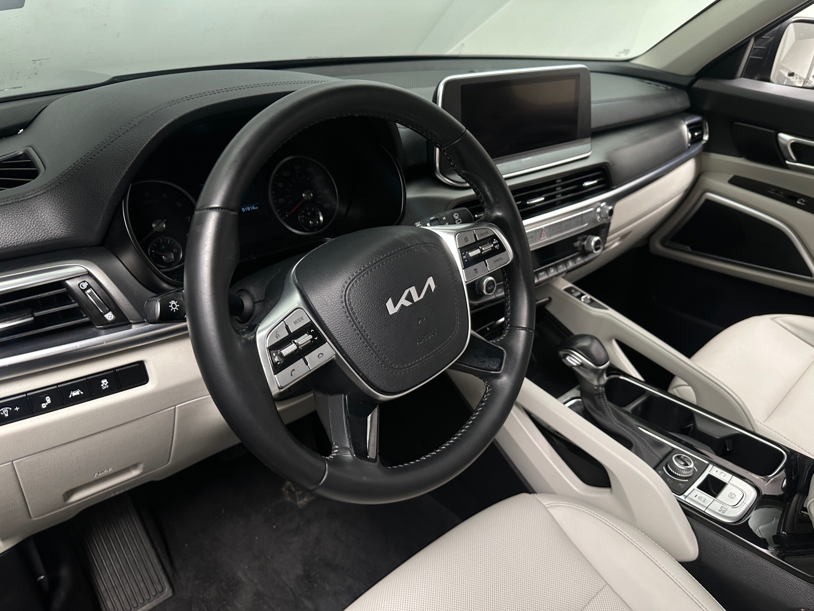 Thumbnail: 2022 Kia Telluride - 4