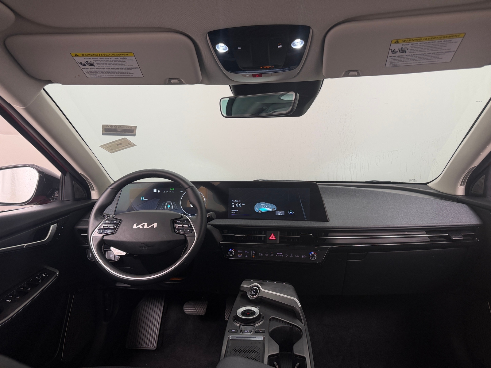 Thumbnail: 2023 Kia EV6 - 2