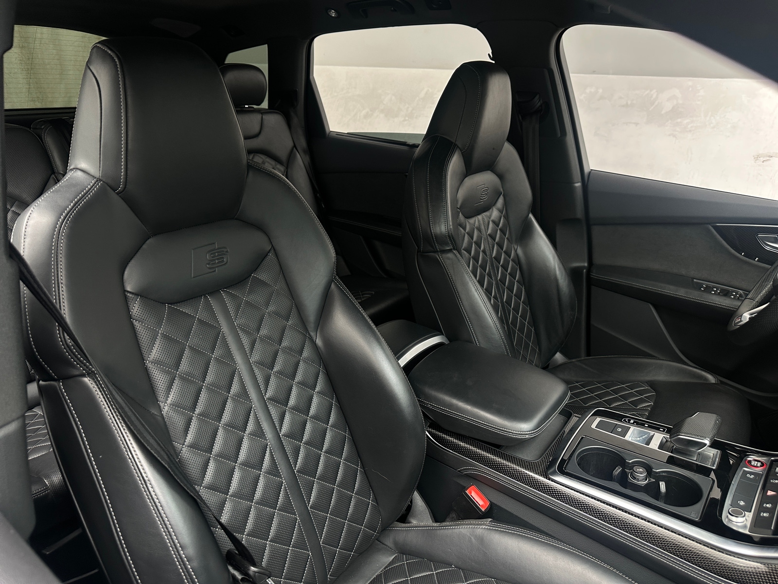 Thumbnail: 2021 Audi SQ7 - 2