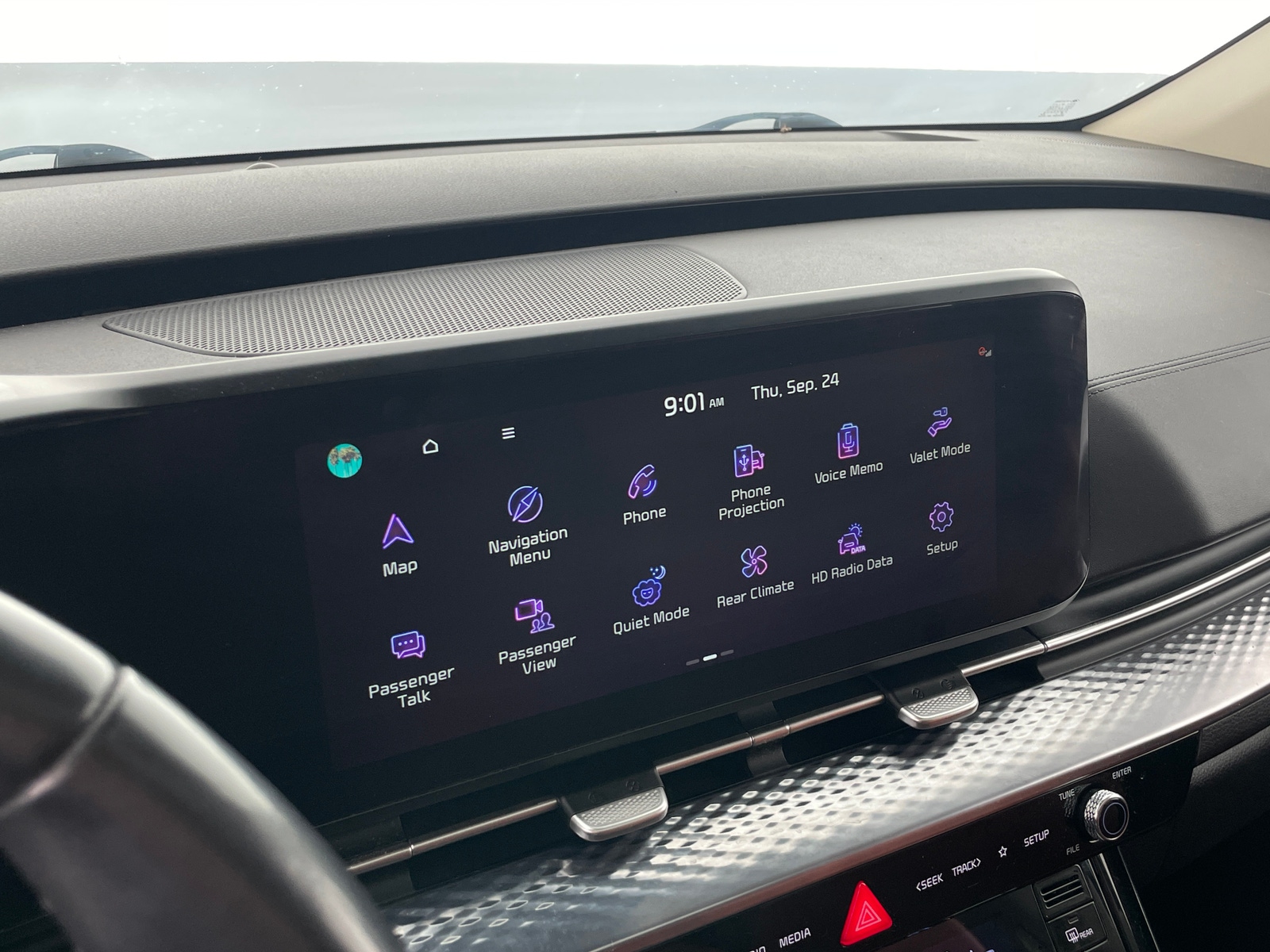 Thumbnail: 2024 Kia Carnival - 3