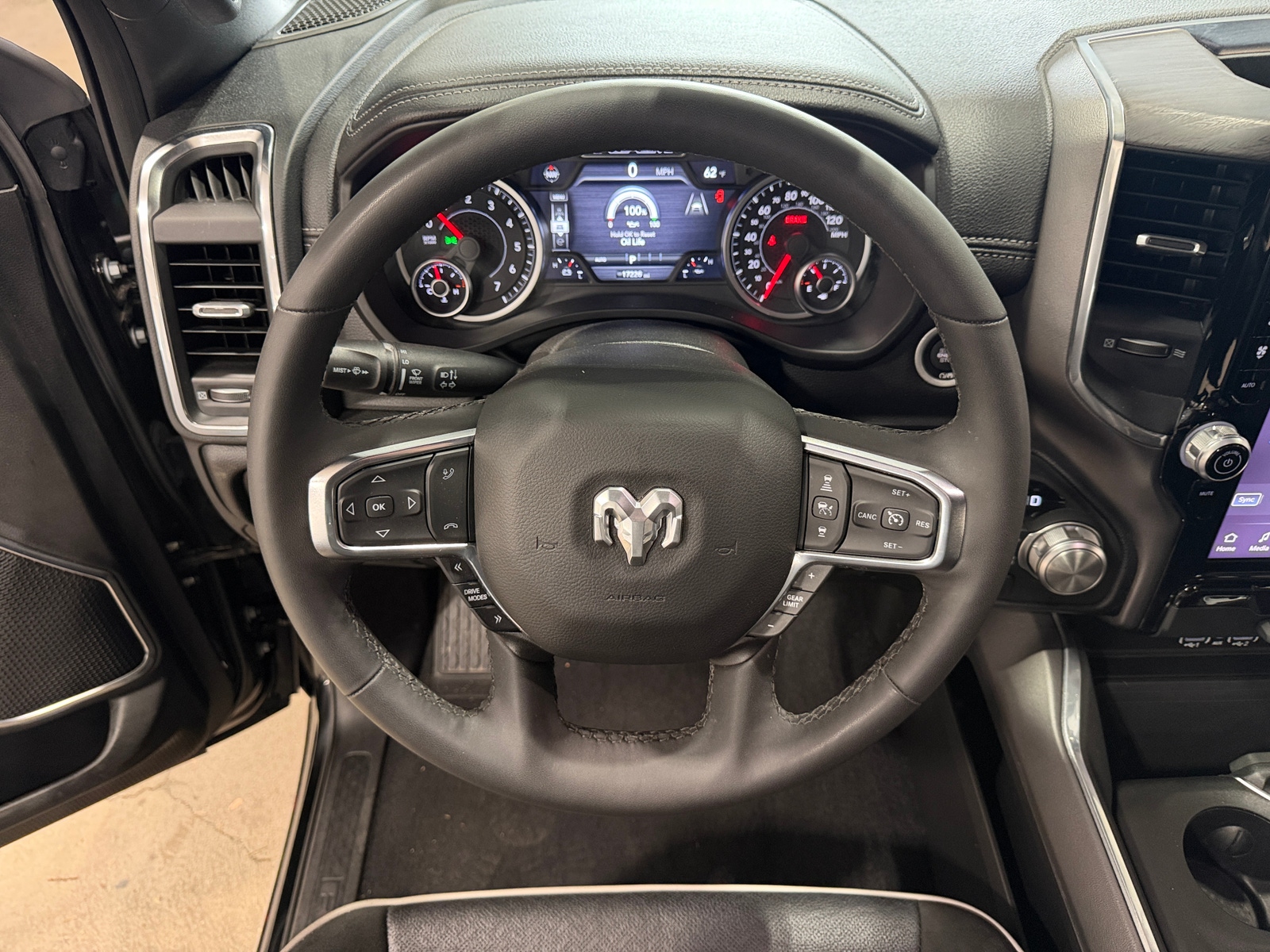 Thumbnail: 2026 RAM 1500 - 4