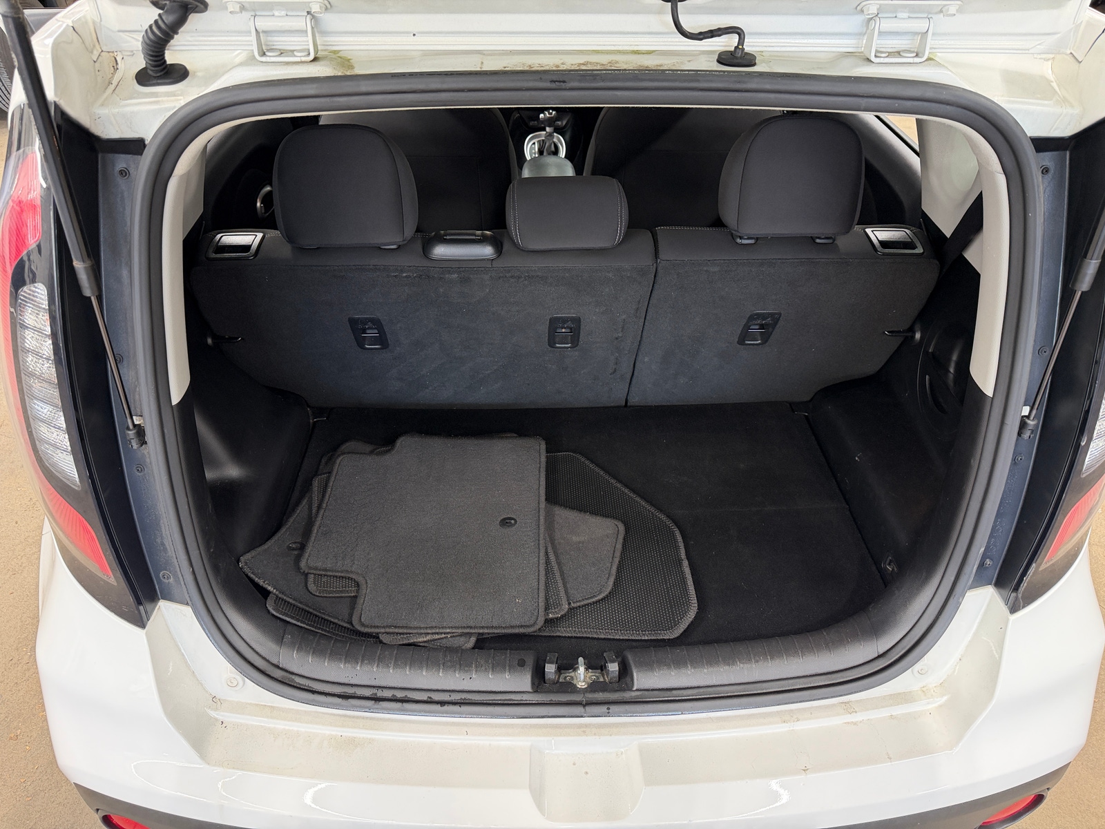 Thumbnail: 2017 Kia Soul - 7