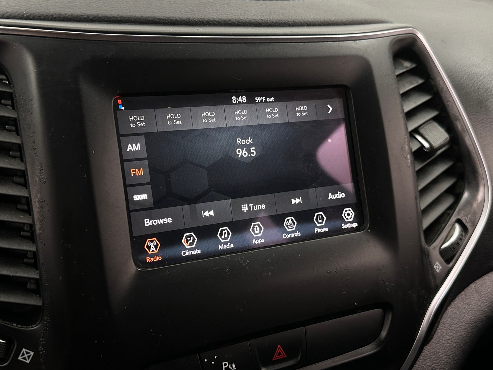 Thumbnail: 2020 Jeep Cherokee - 4