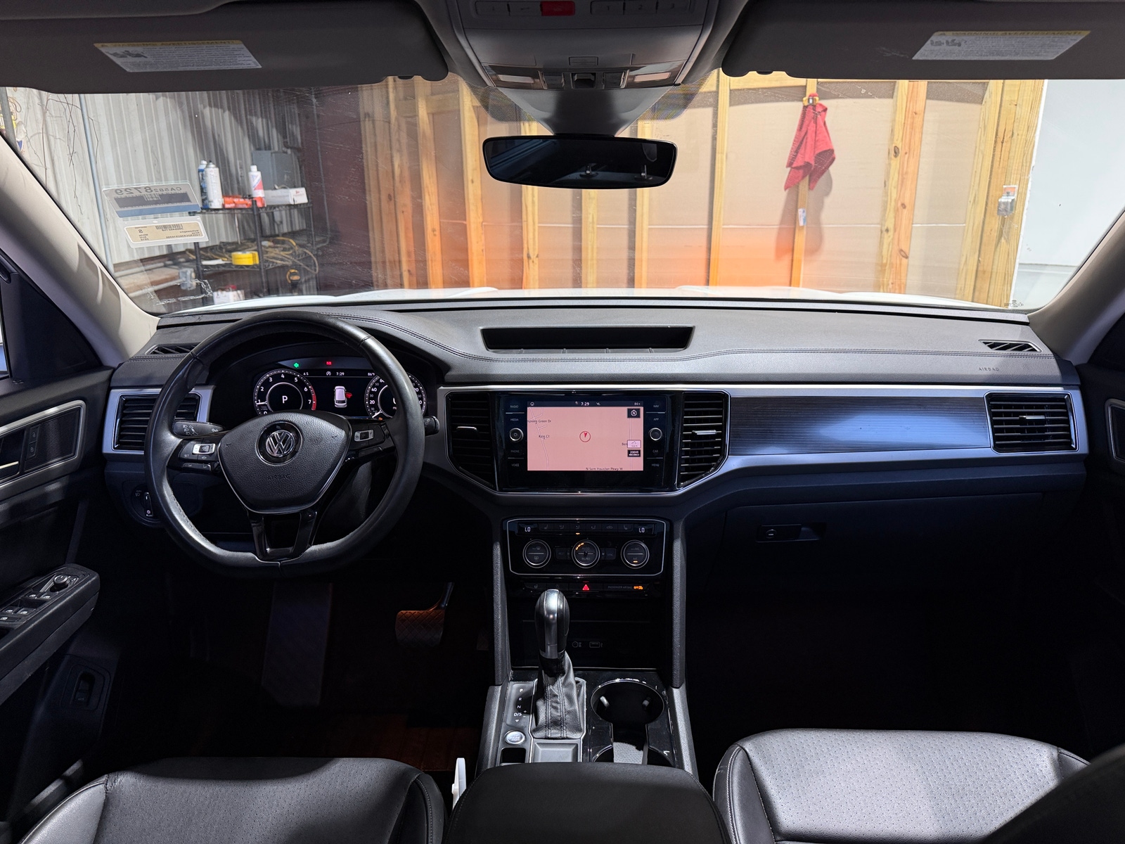 Thumbnail: 2019 Volkswagen Atlas - 3