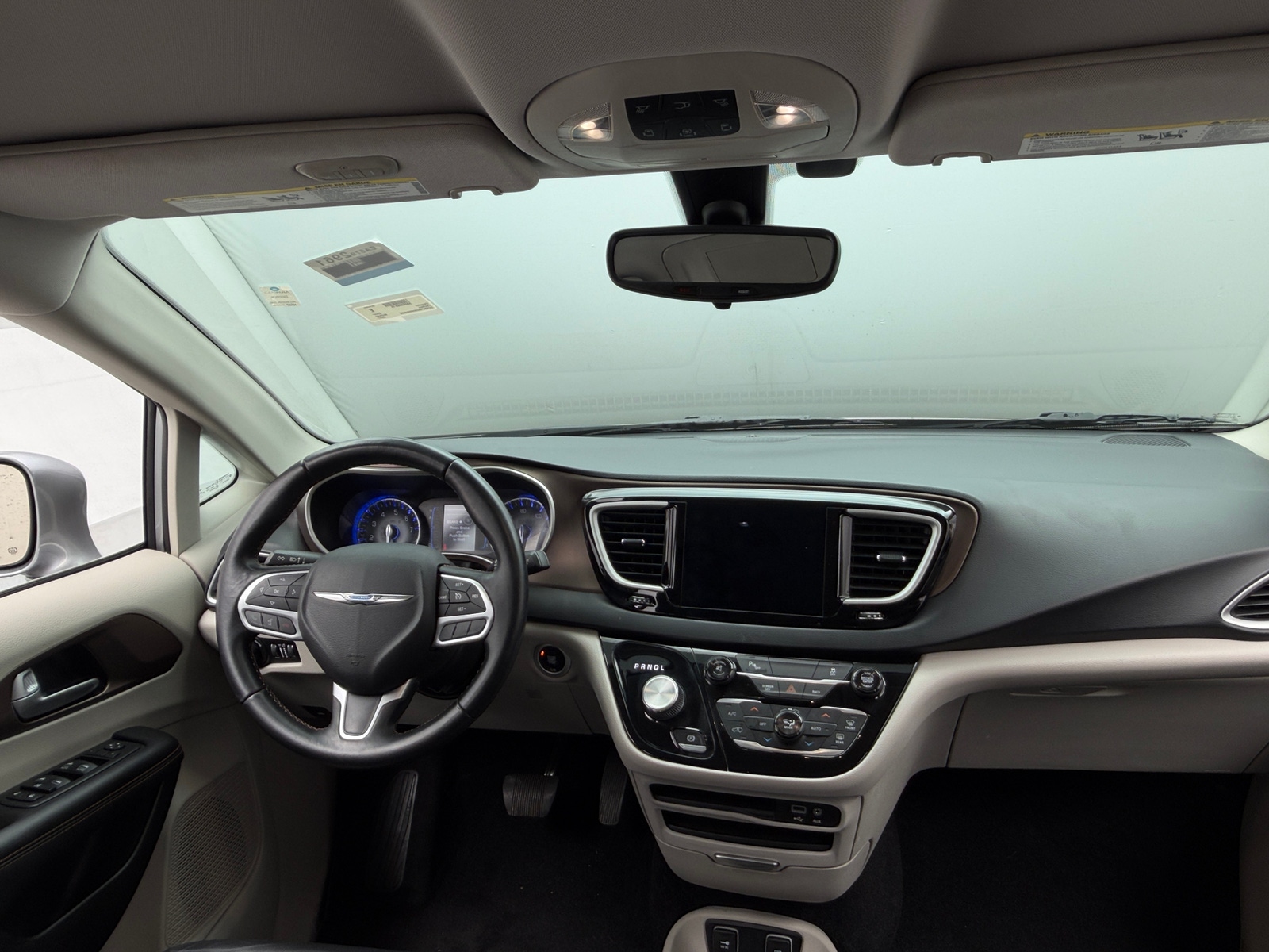 Thumbnail: 2017 Chrysler Pacifica - 2