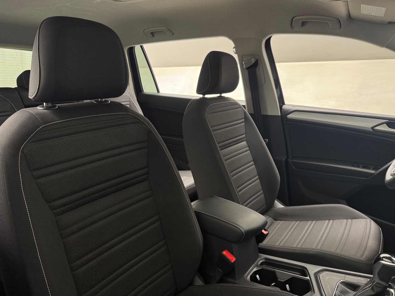 Thumbnail: 2024 Volkswagen Tiguan - 2