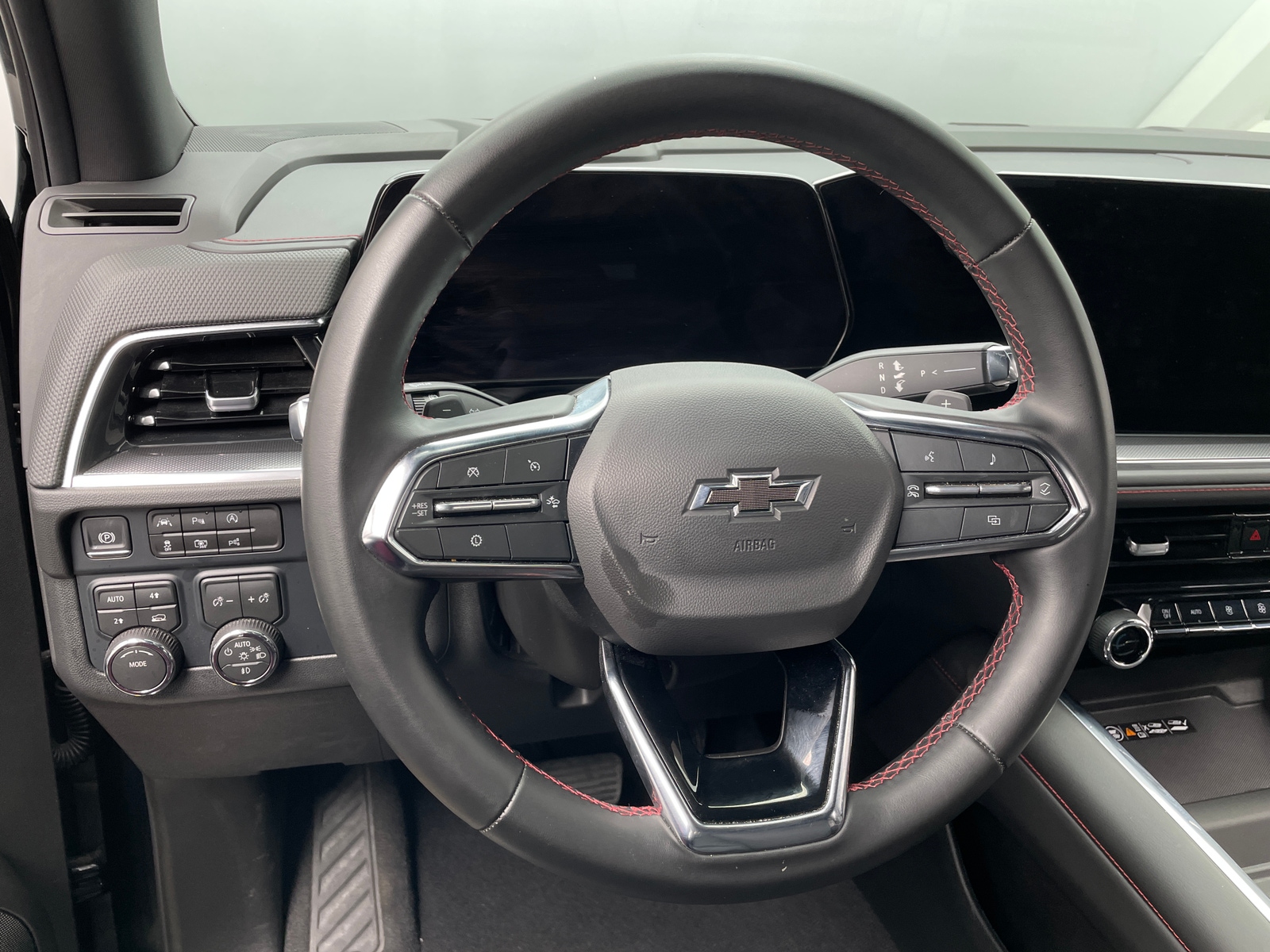 Thumbnail: 2026 Chevrolet Suburban - 4