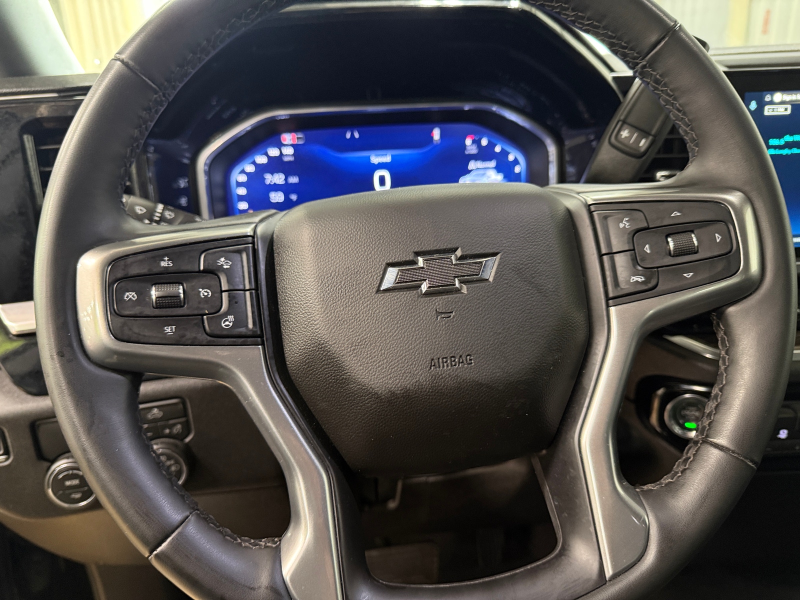 Thumbnail: 2026 Chevrolet Silverado 1500 - 5