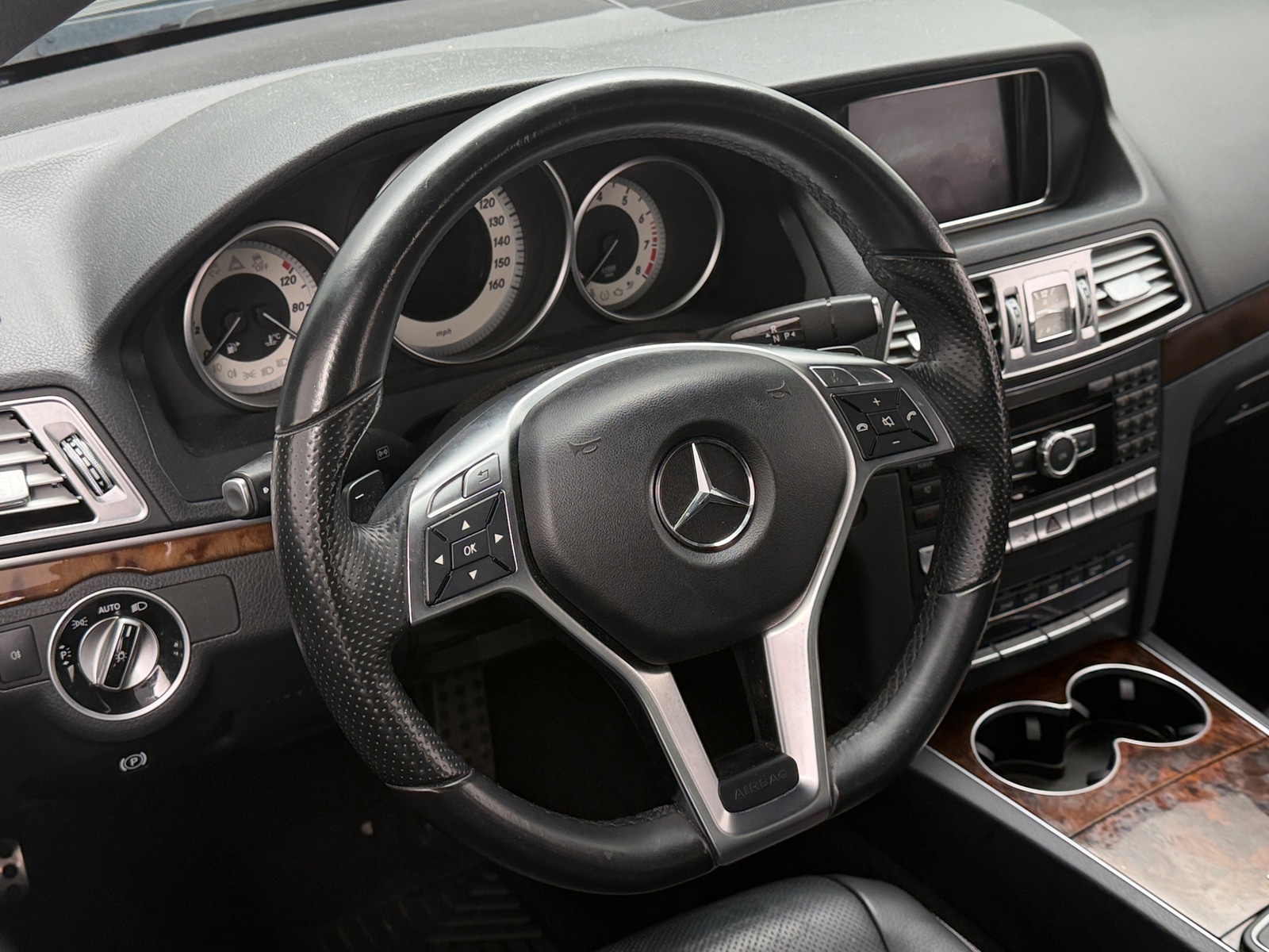 Thumbnail: 2015 Mercedes-Benz E-Class - 4