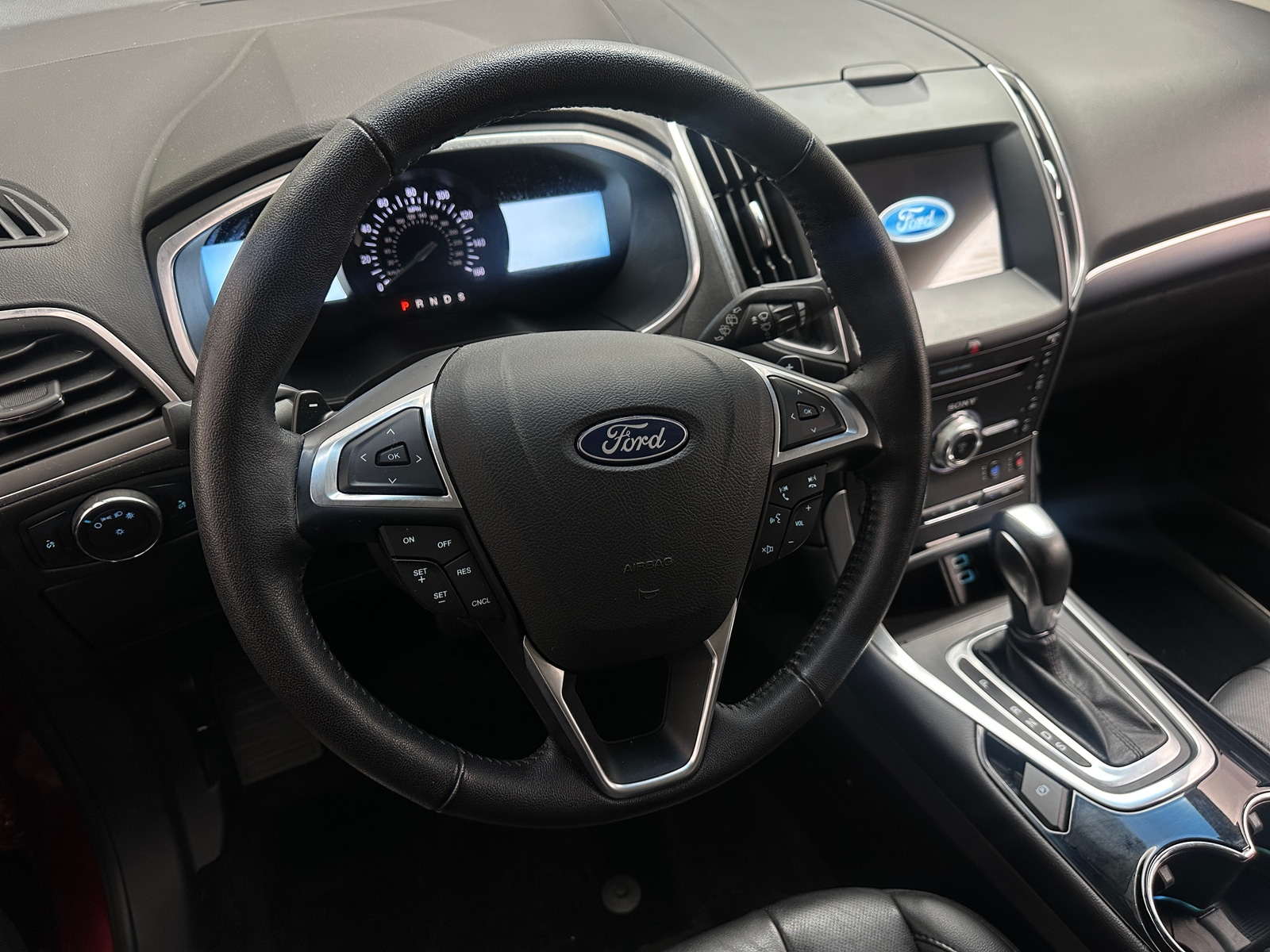 Thumbnail: 2018 Ford Edge - 4