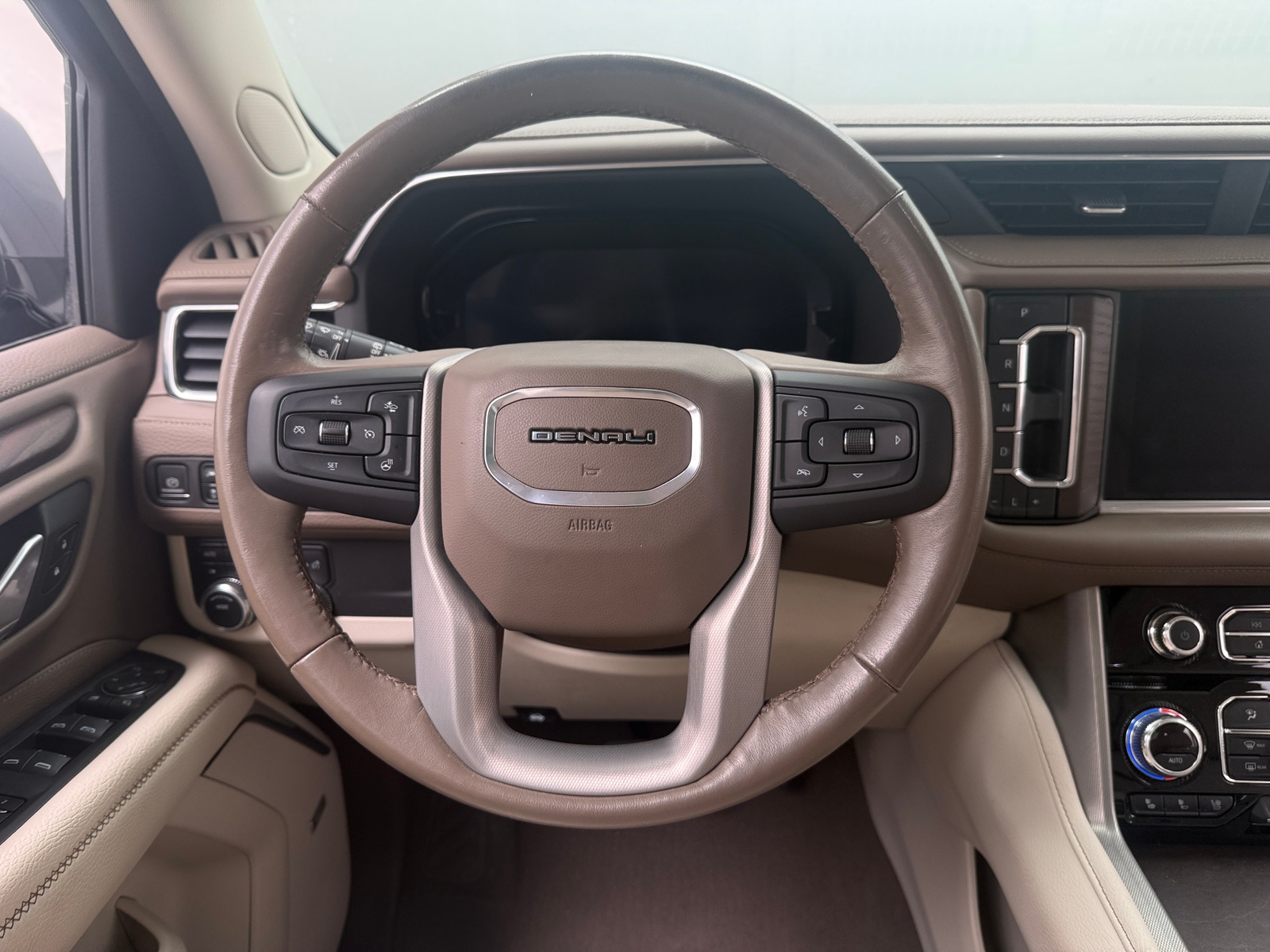 Thumbnail: 2022 GMC Yukon - 4